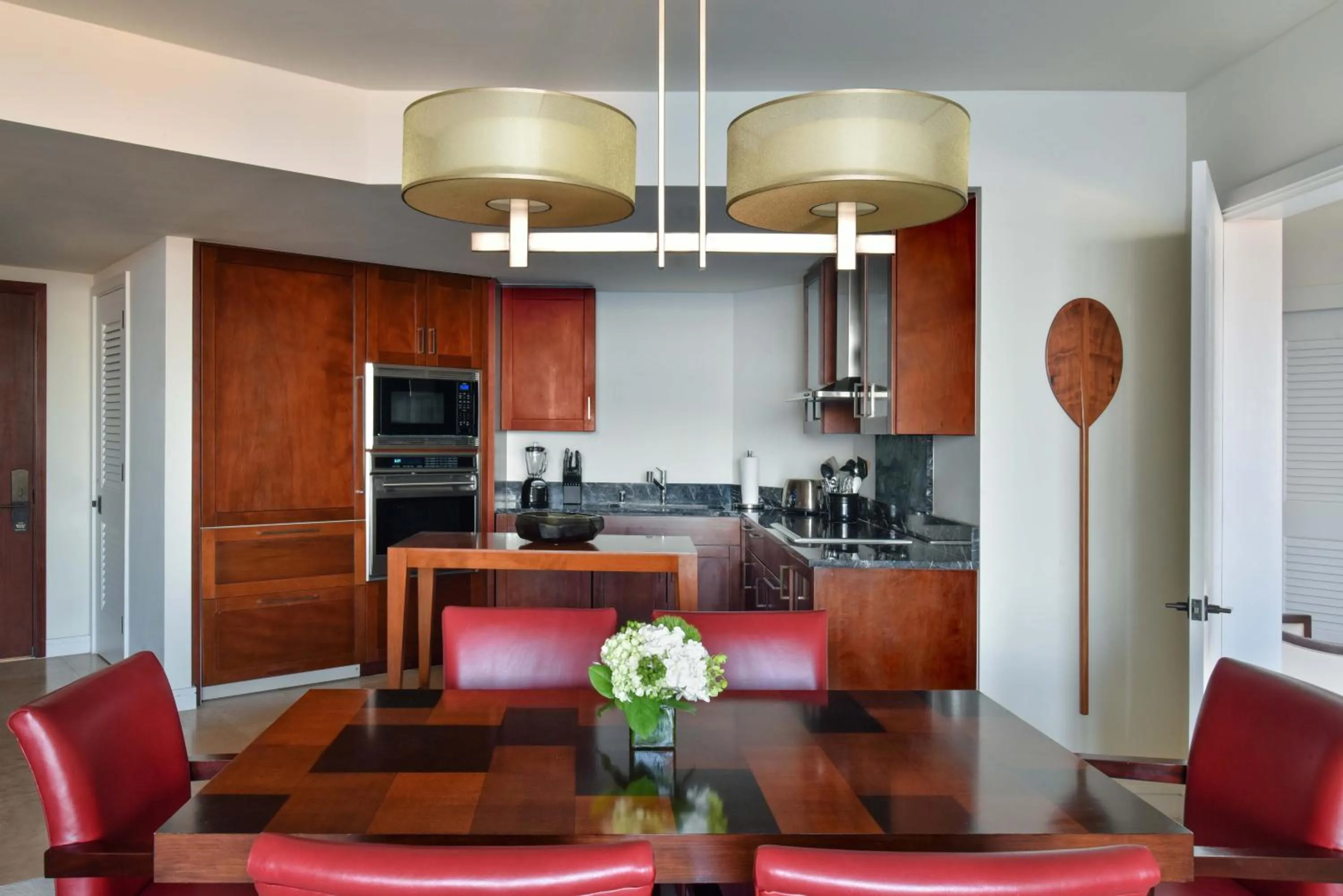 Kitchen or kitchenette in Ka Laʻi Waikiki Beach, LXR Hotels & Resorts