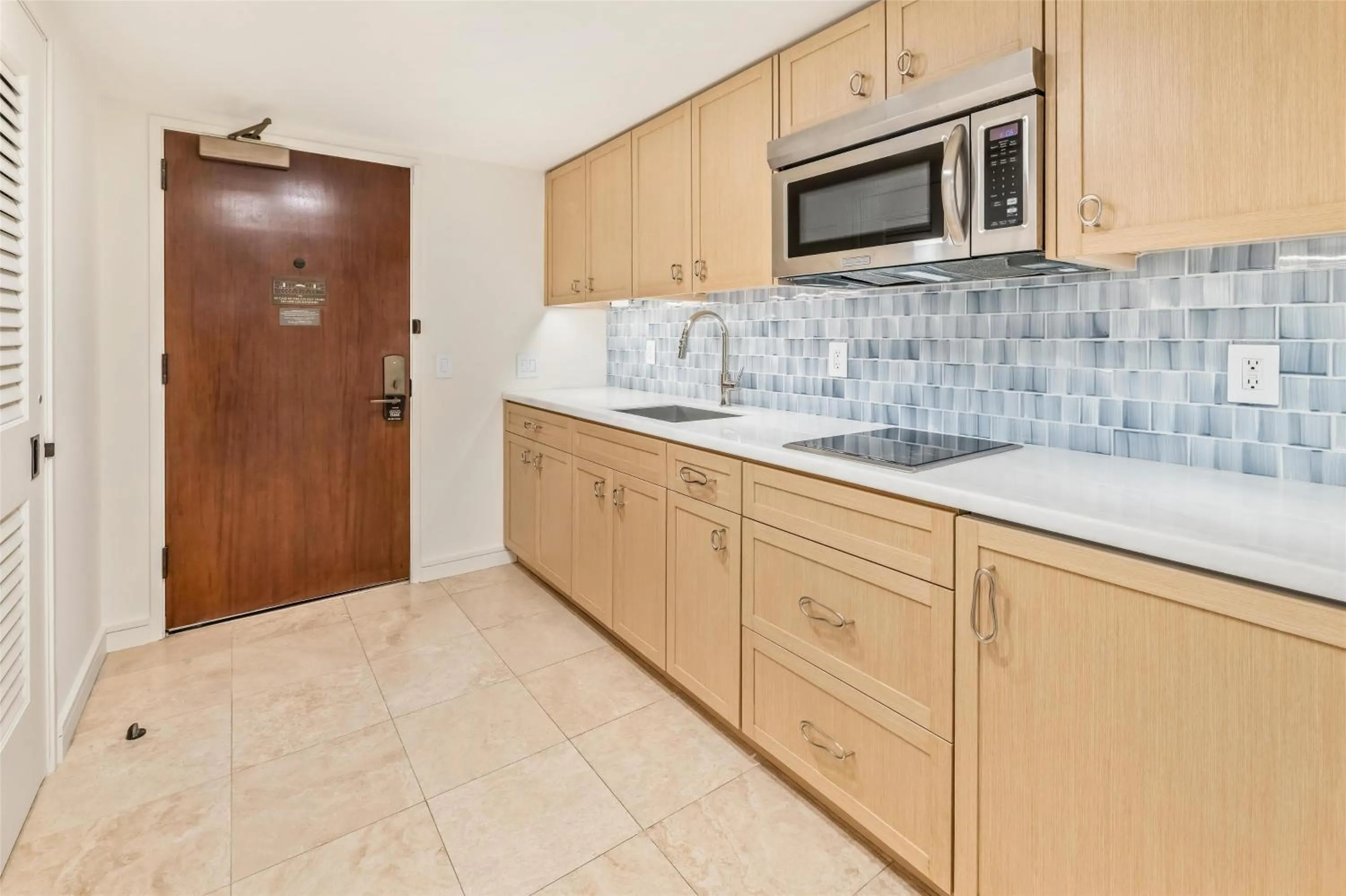 Kitchen or kitchenette in Ka Laʻi Waikiki Beach, LXR Hotels & Resorts