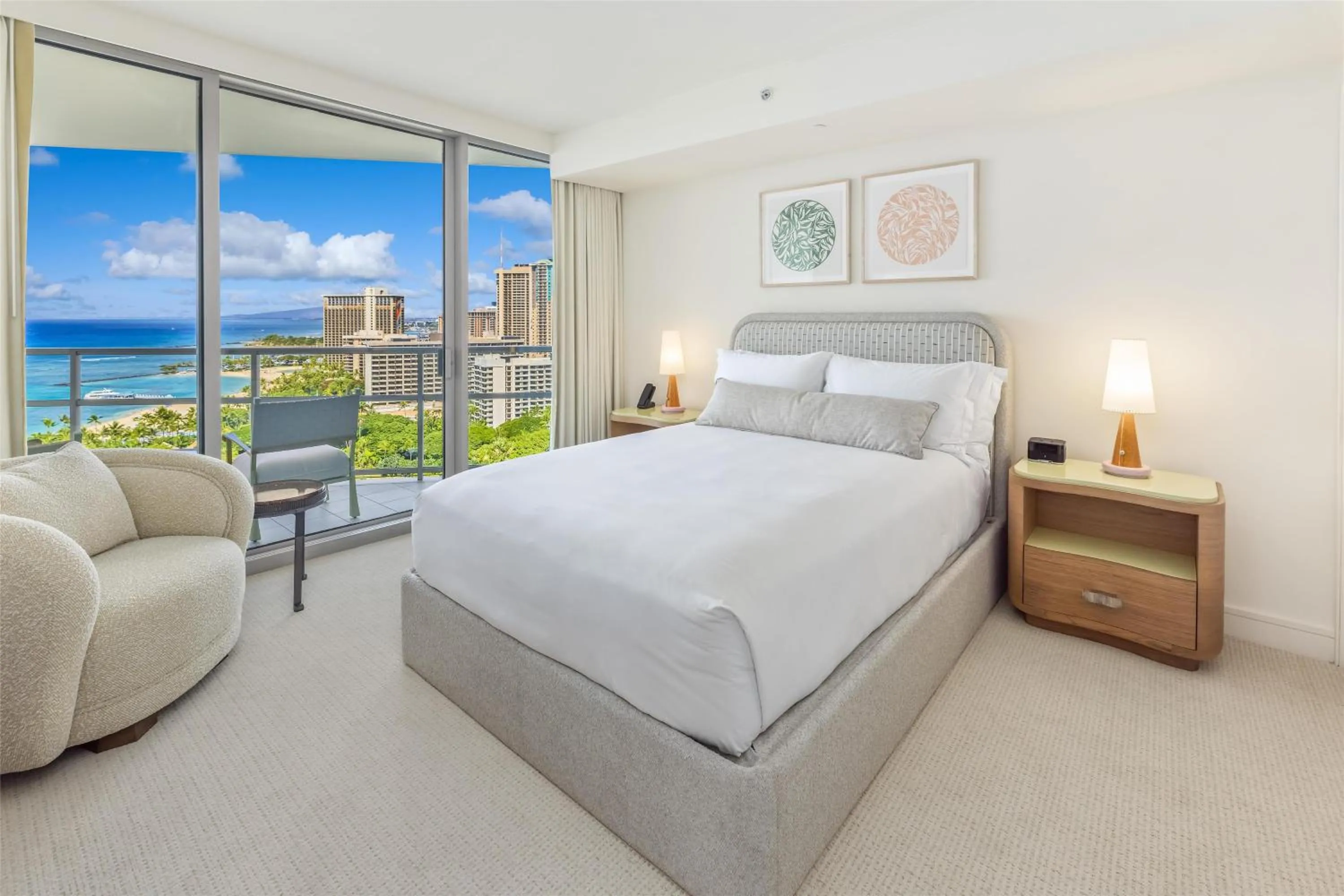 View (from property/room), Bed in Ka Laʻi Waikiki Beach, LXR Hotels & Resorts