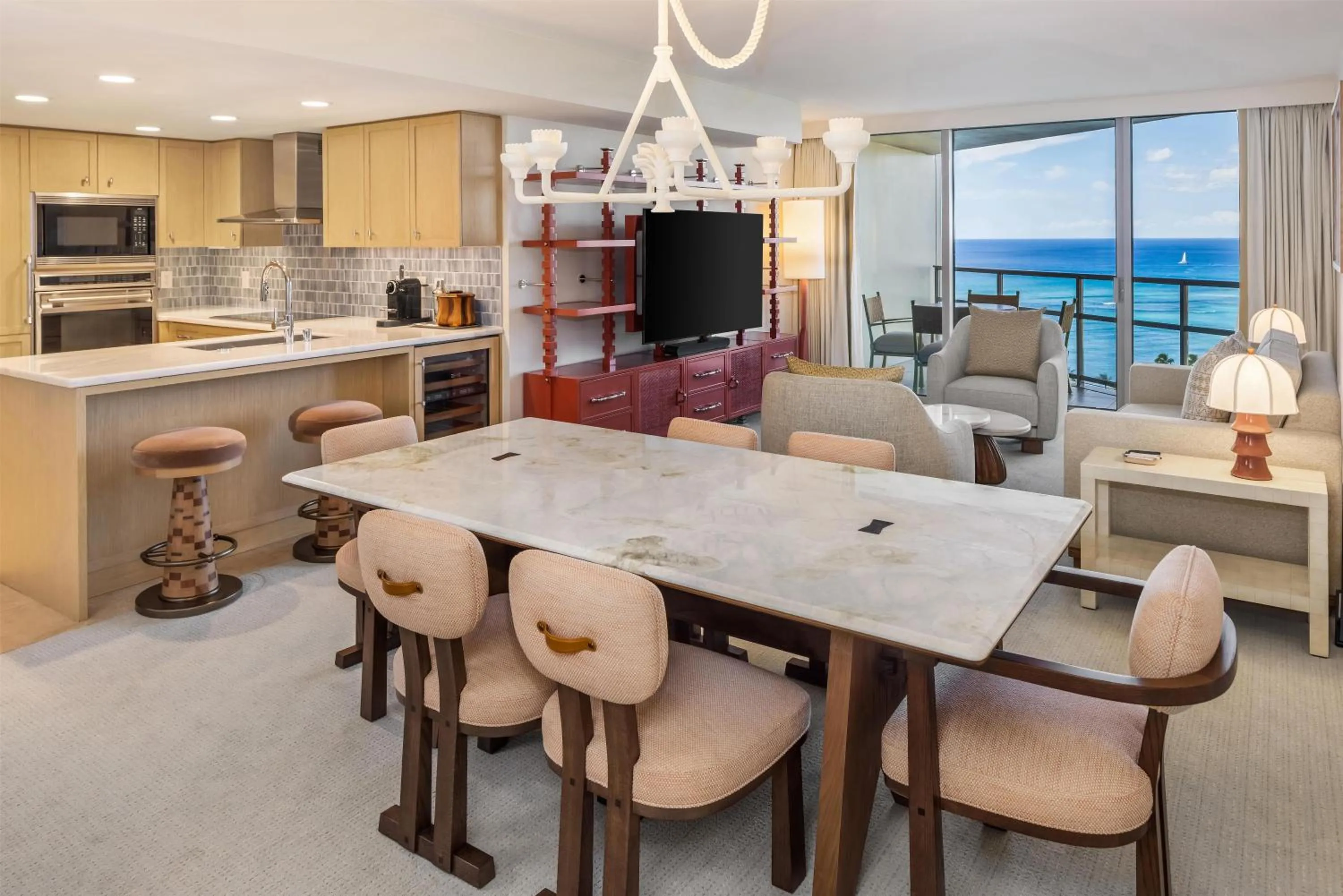 Living room in Ka Laʻi Waikiki Beach, LXR Hotels & Resorts