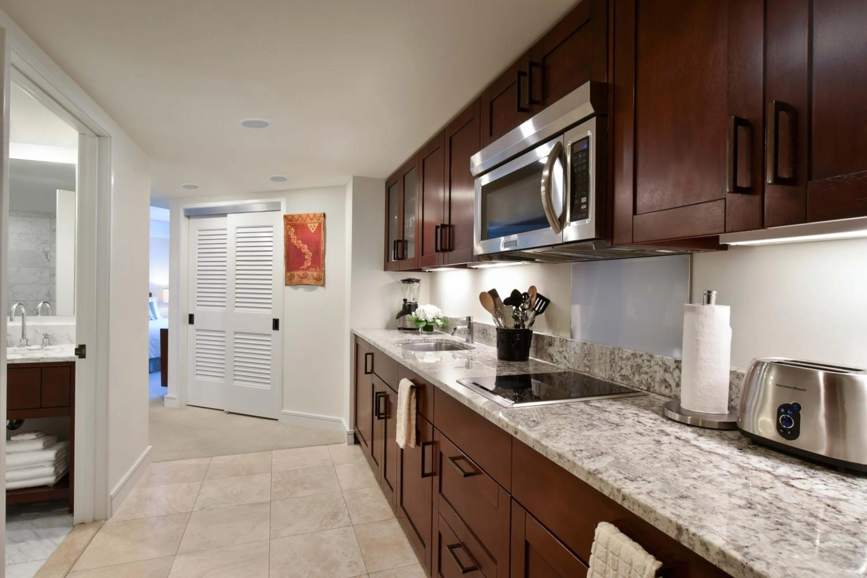 Kitchen or kitchenette in Ka Laʻi Waikiki Beach, LXR Hotels & Resorts