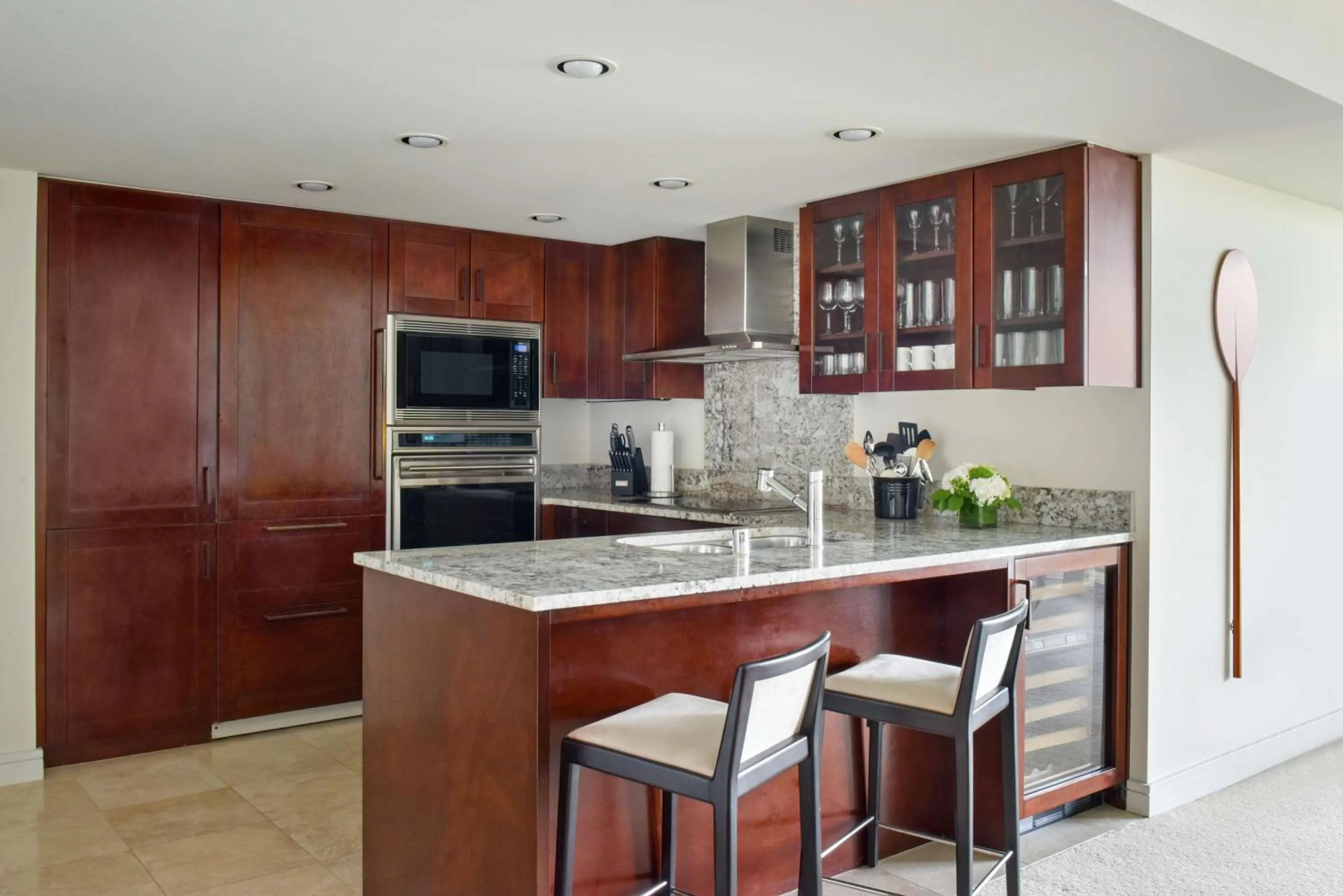 Kitchen or kitchenette in Trump International Hotel Waikiki