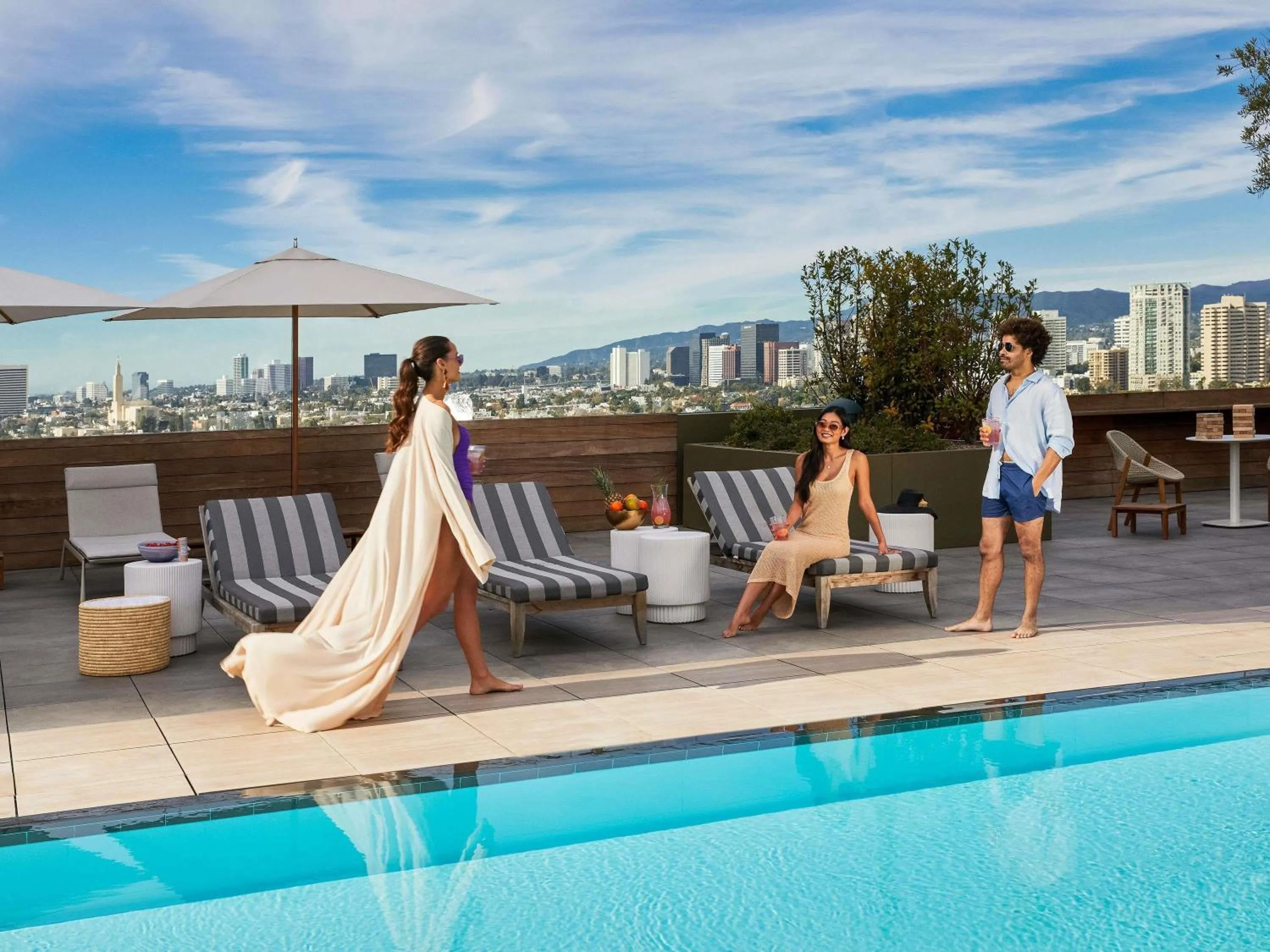 Lounge or bar in Fairmont Century Plaza Los Angeles at Beverly Hills