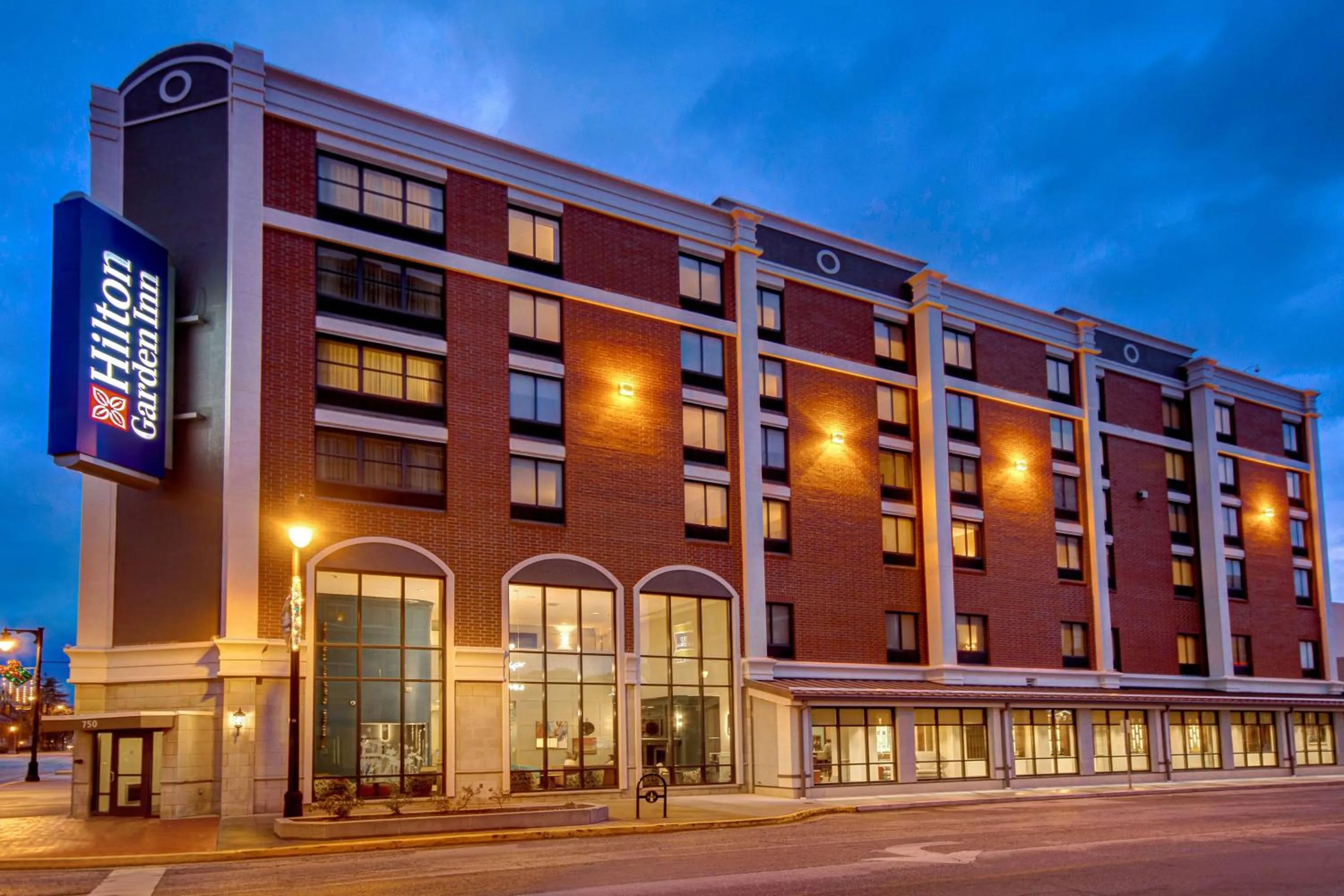 Property building in Hilton Garden Inn Terre Haute