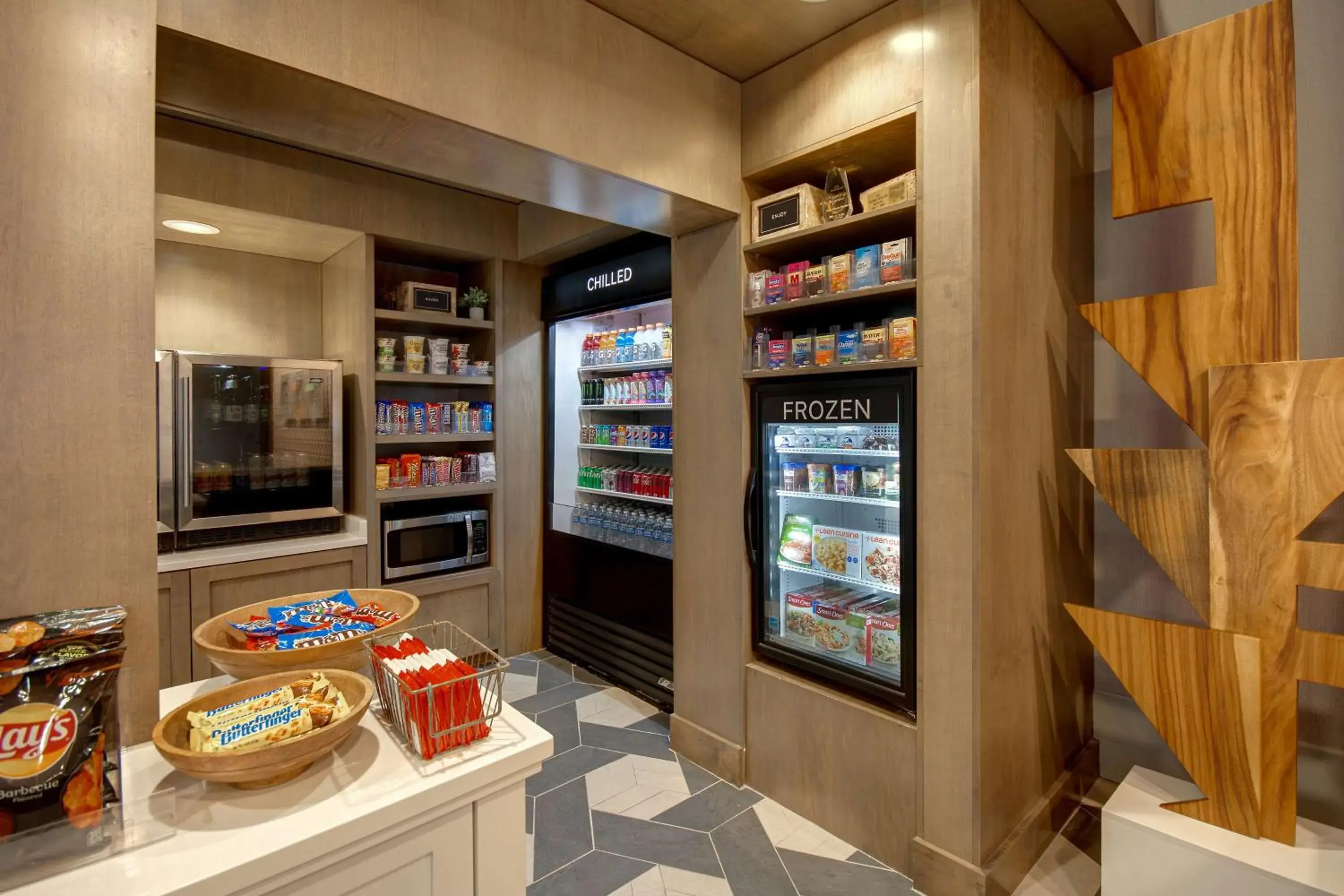 Restaurant/places to eat in Hilton Garden Inn Terre Haute Restaurant/places to eat in Hilton Garden Inn Terre Haute