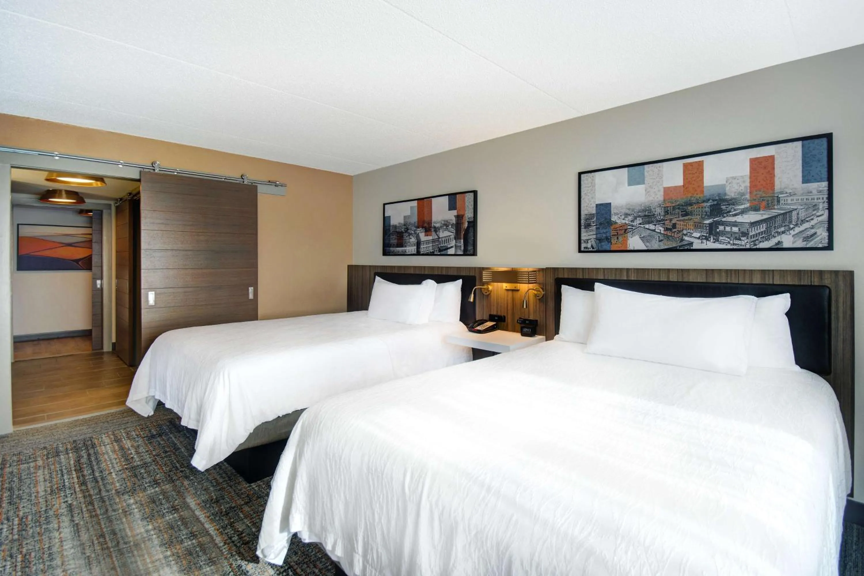 Bed in Hilton Garden Inn Terre Haute