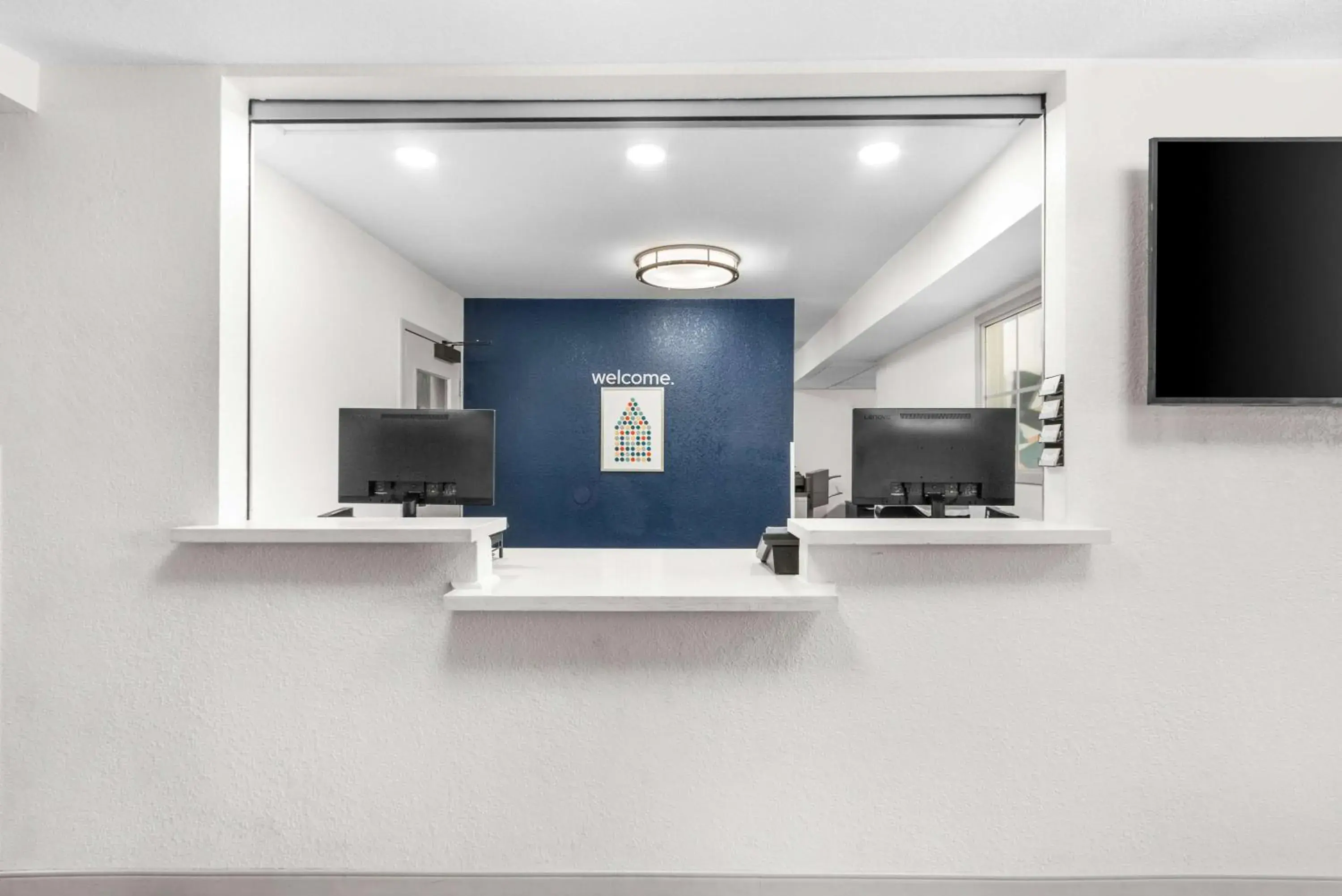 Lobby or reception in Sonesta Simply Suites Austin South Lobby or reception in Sonesta Simply Suites Austin South