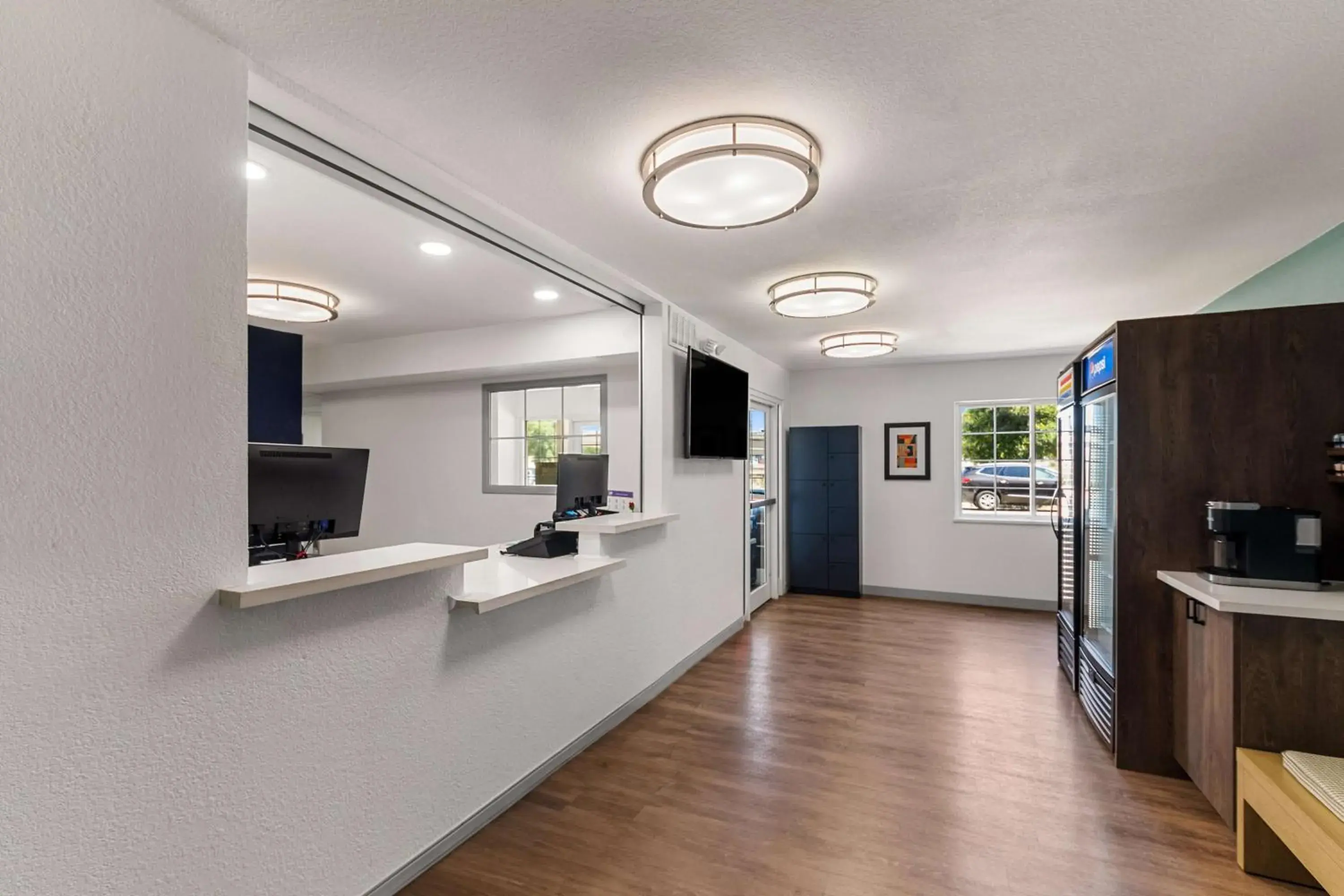 Lobby or reception in Sonesta Simply Suites Austin South Lobby or reception in Sonesta Simply Suites Austin South