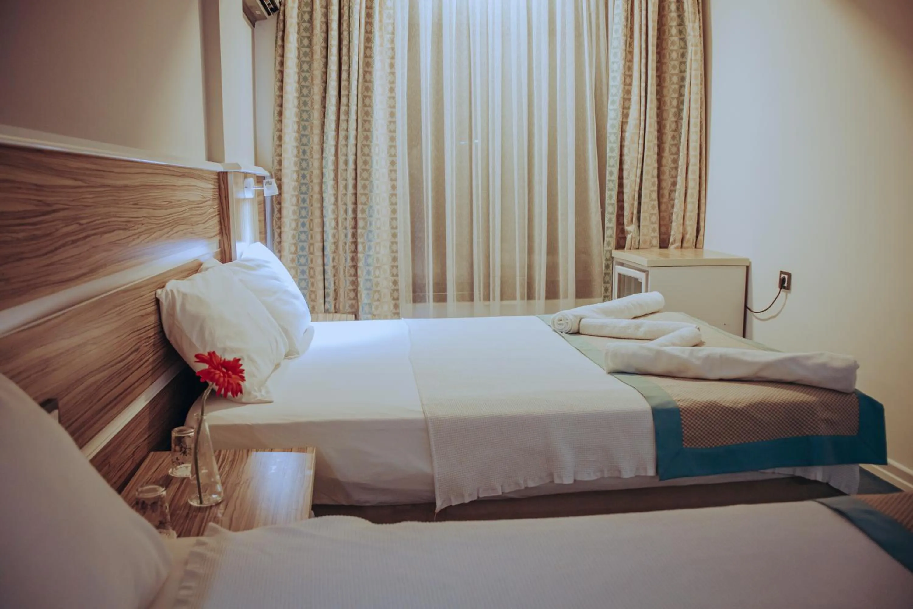 Photo of the whole room, Bed in Pirlanta Butik Hotel