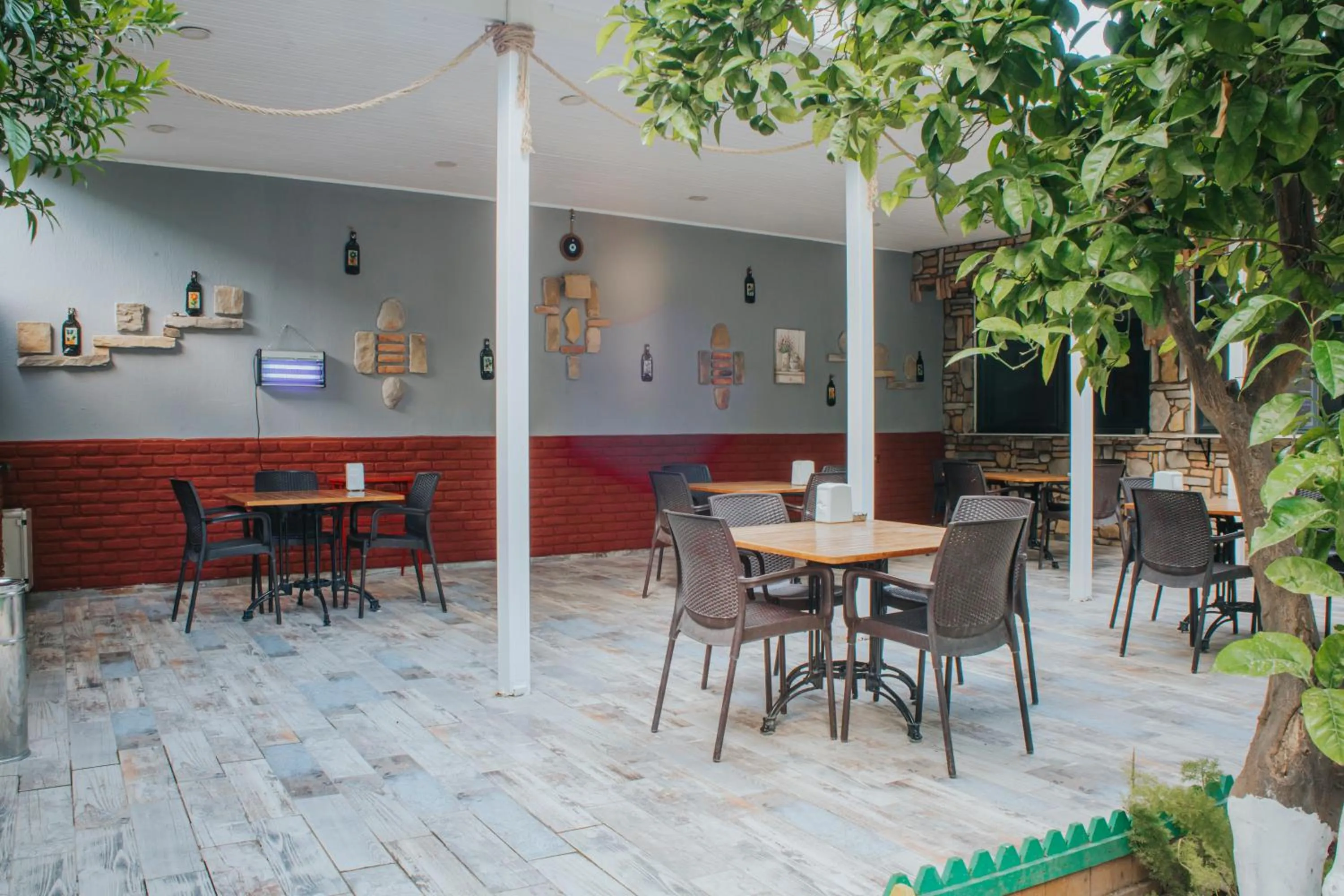 Restaurant/places to eat in Pirlanta Butik Hotel