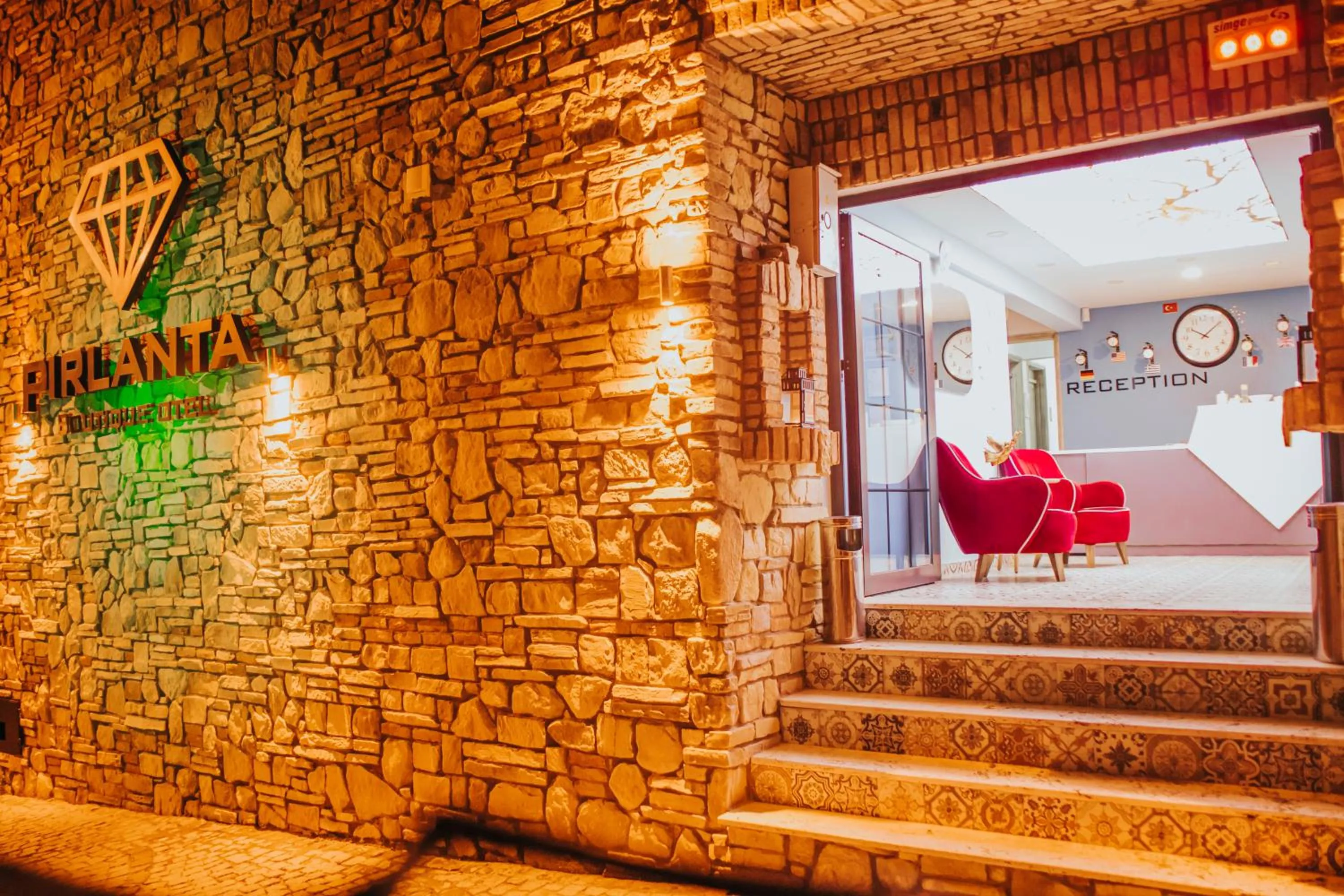 Facade/entrance in Pirlanta Butik Hotel