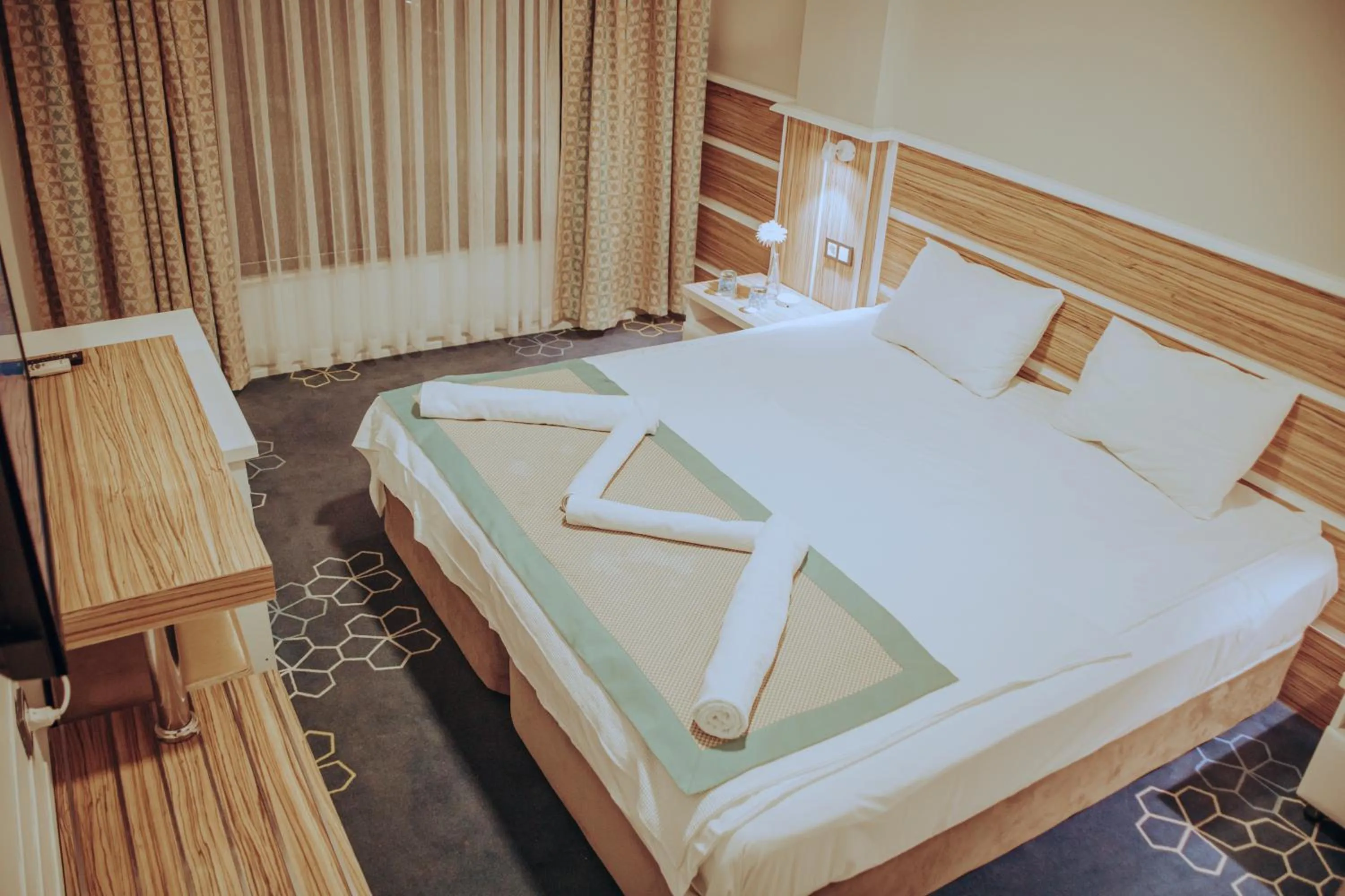 Photo of the whole room, Bed in Pirlanta Butik Hotel