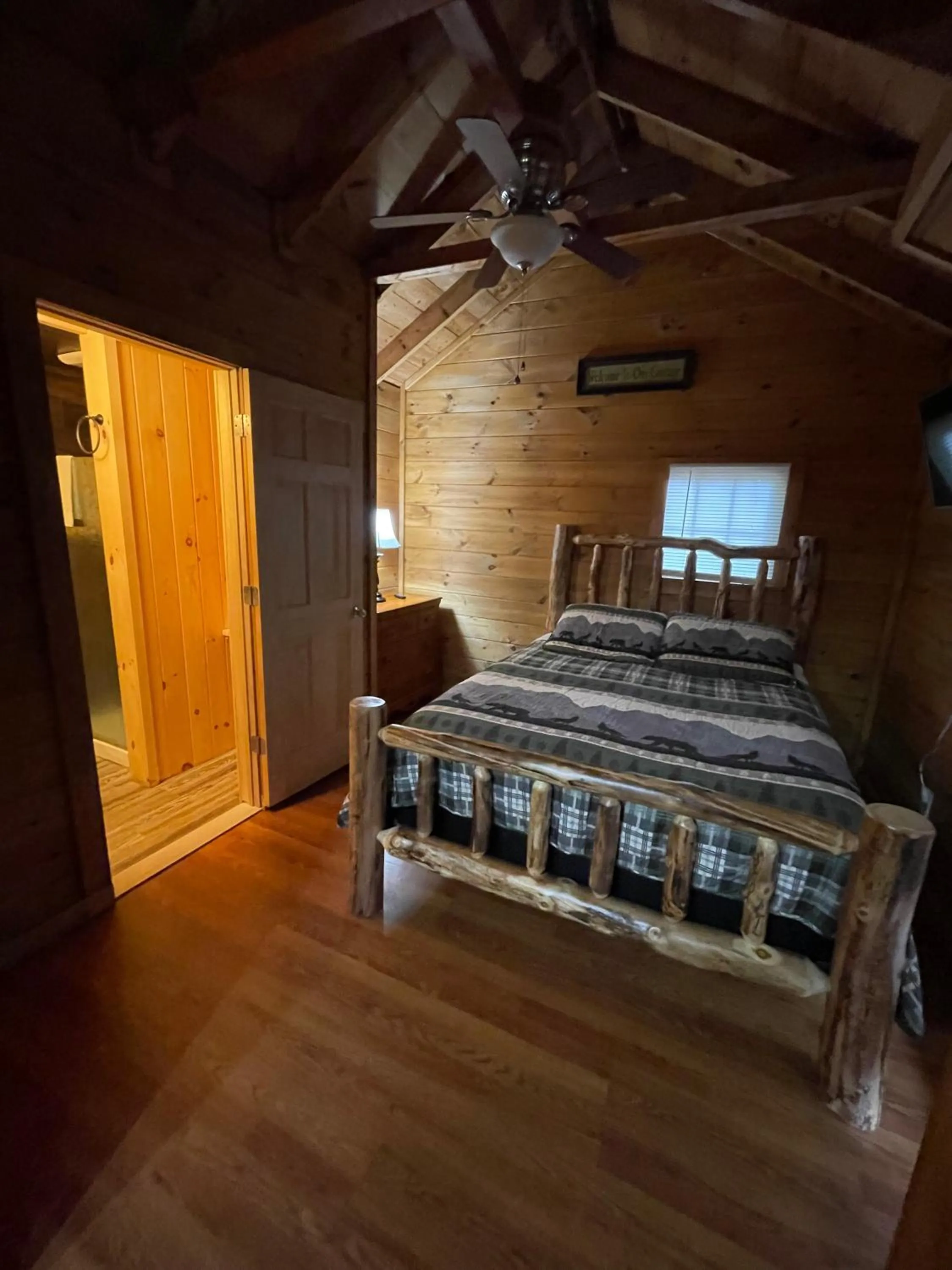 Bedroom, Bed in English Brook Cottages