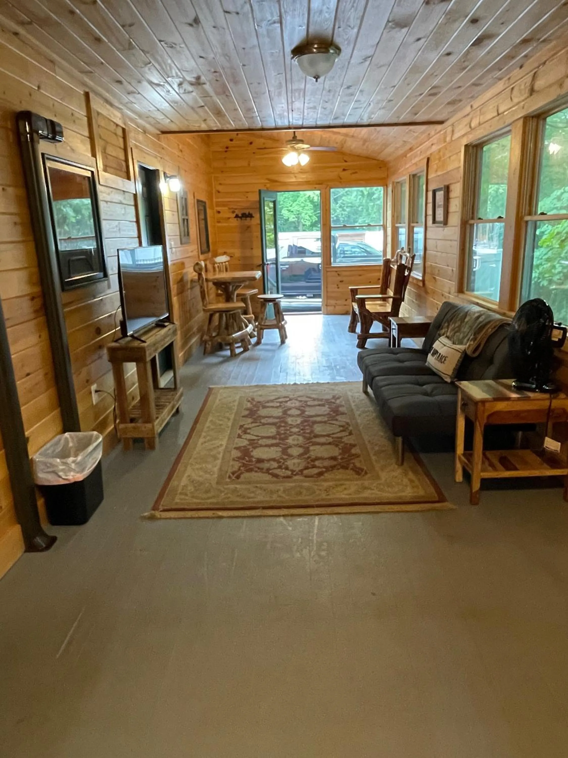 TV and multimedia in English Brook Cottages