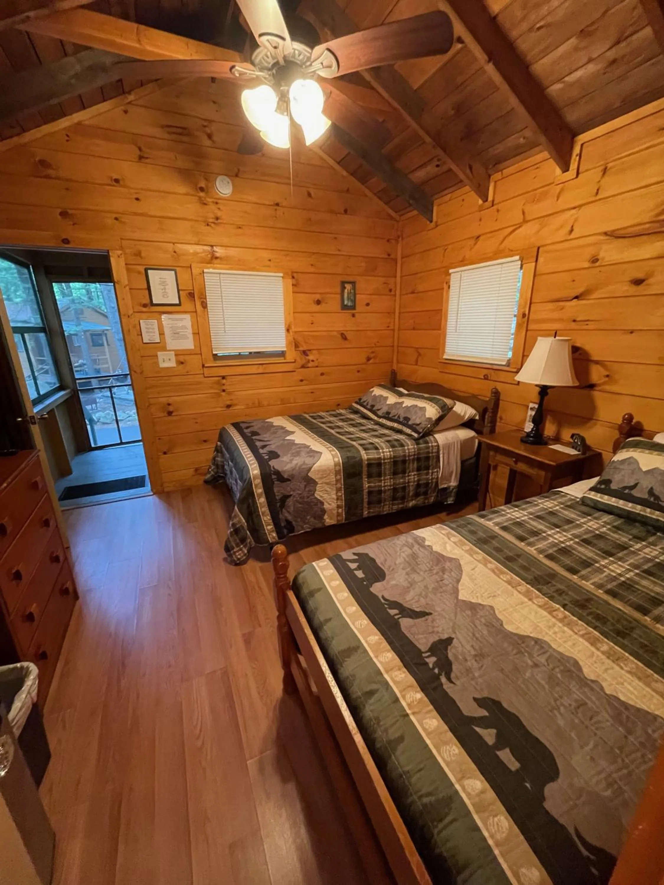 Bedroom, Bed in English Brook Cottages