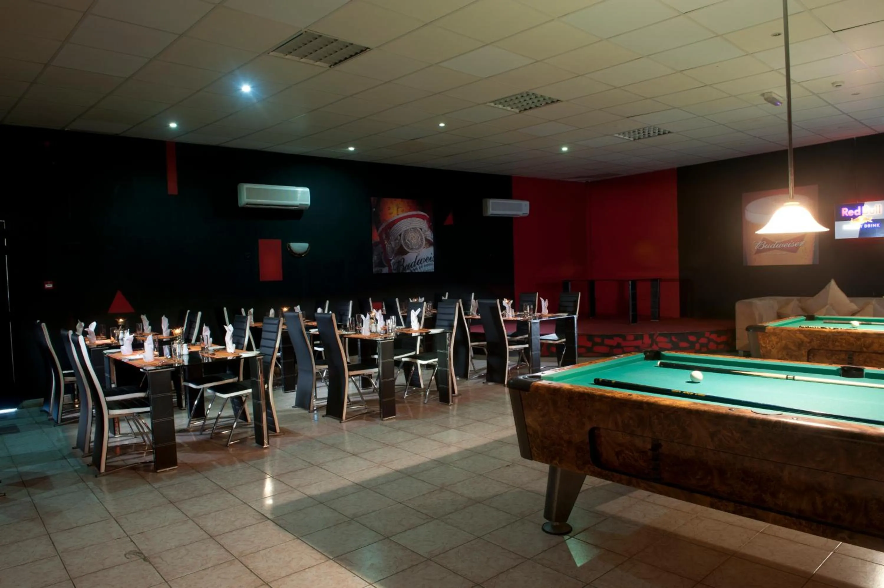 Billiard in Al Wadi Hotel