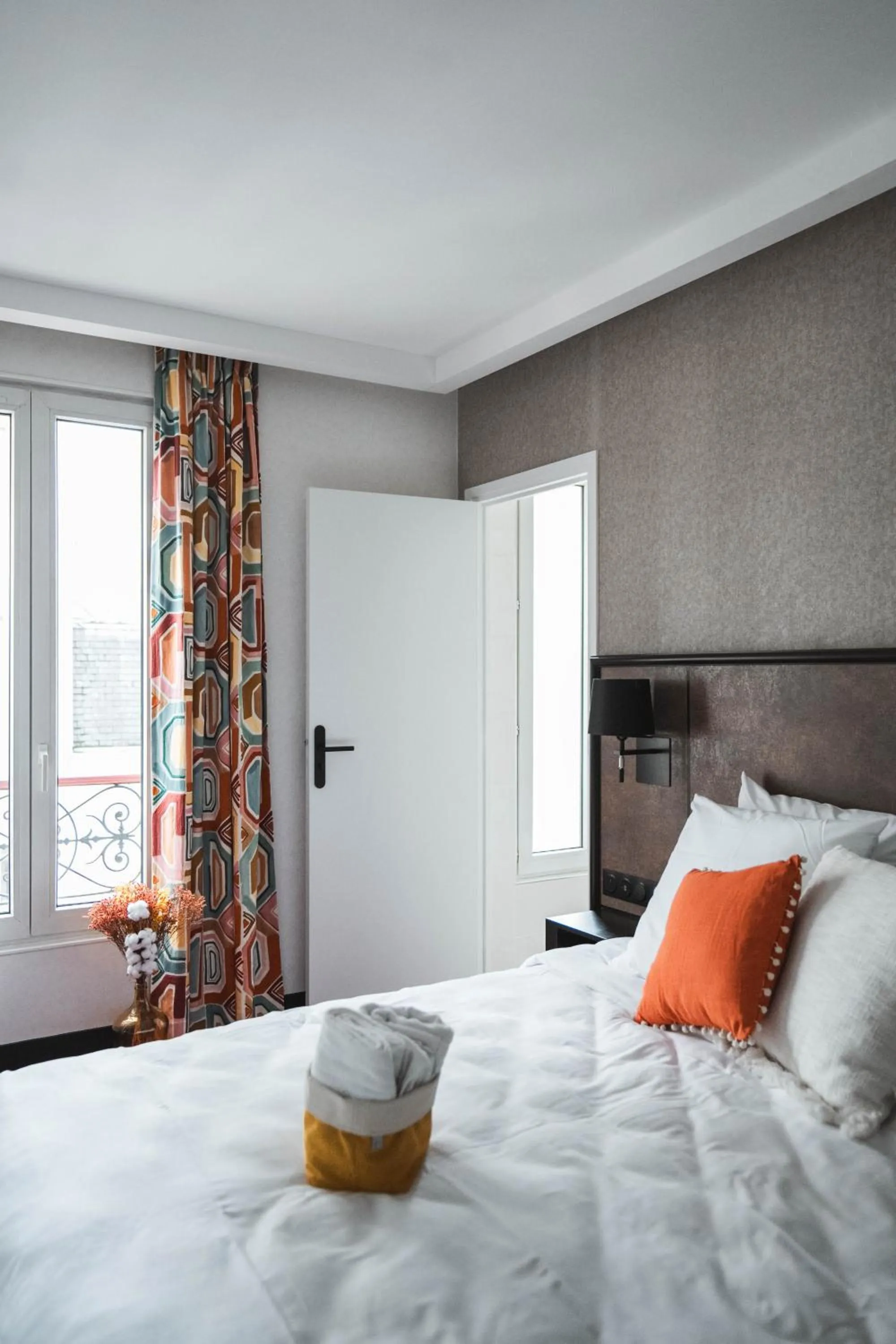 Bed in La Maison Montparnasse