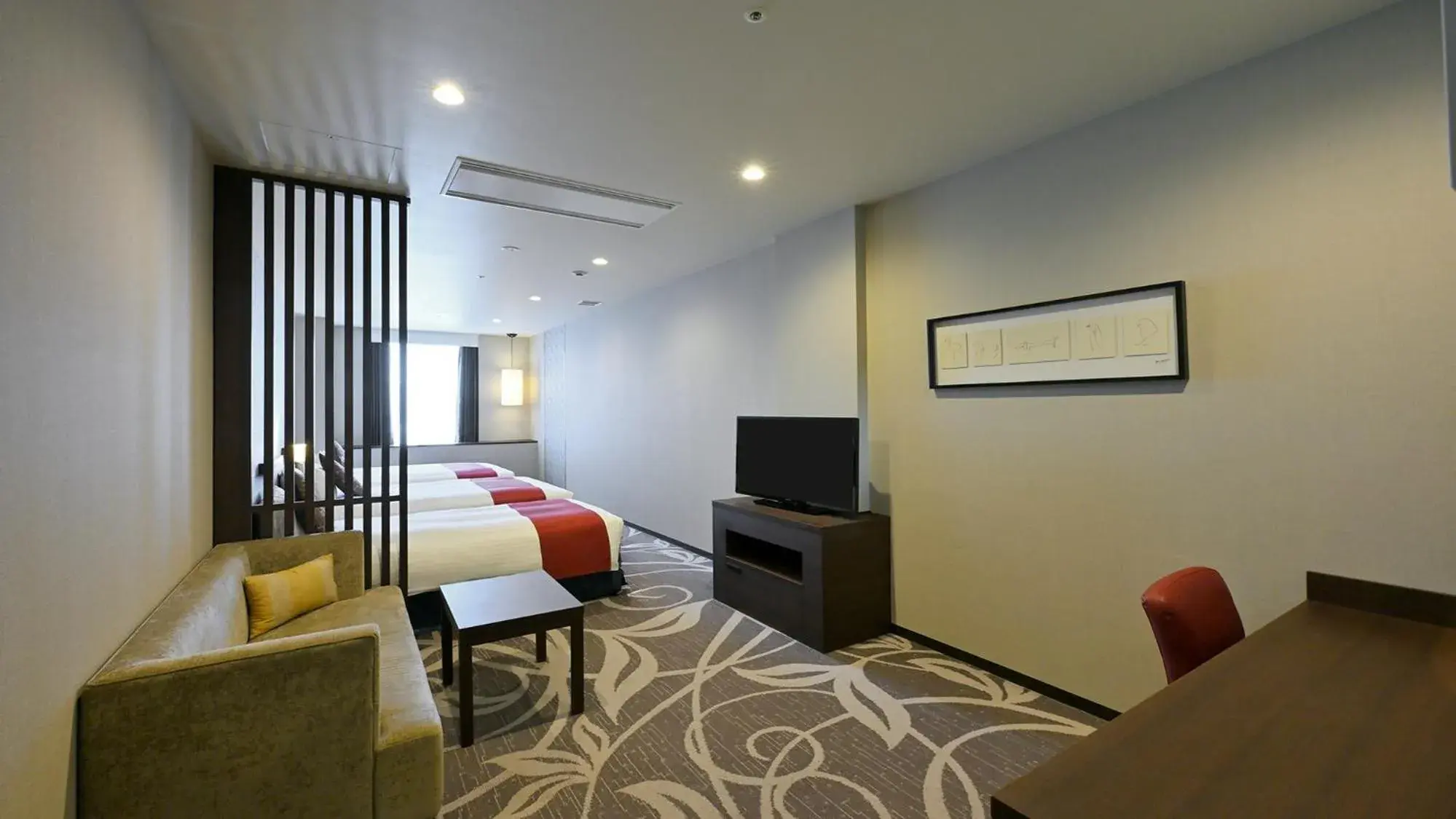Deluxe Twin Room with Extra Bed in Quintessa Hotel Osaka Bay Deluxe Twin Room with Extra Bed in Quintessa Hotel Osaka Bay