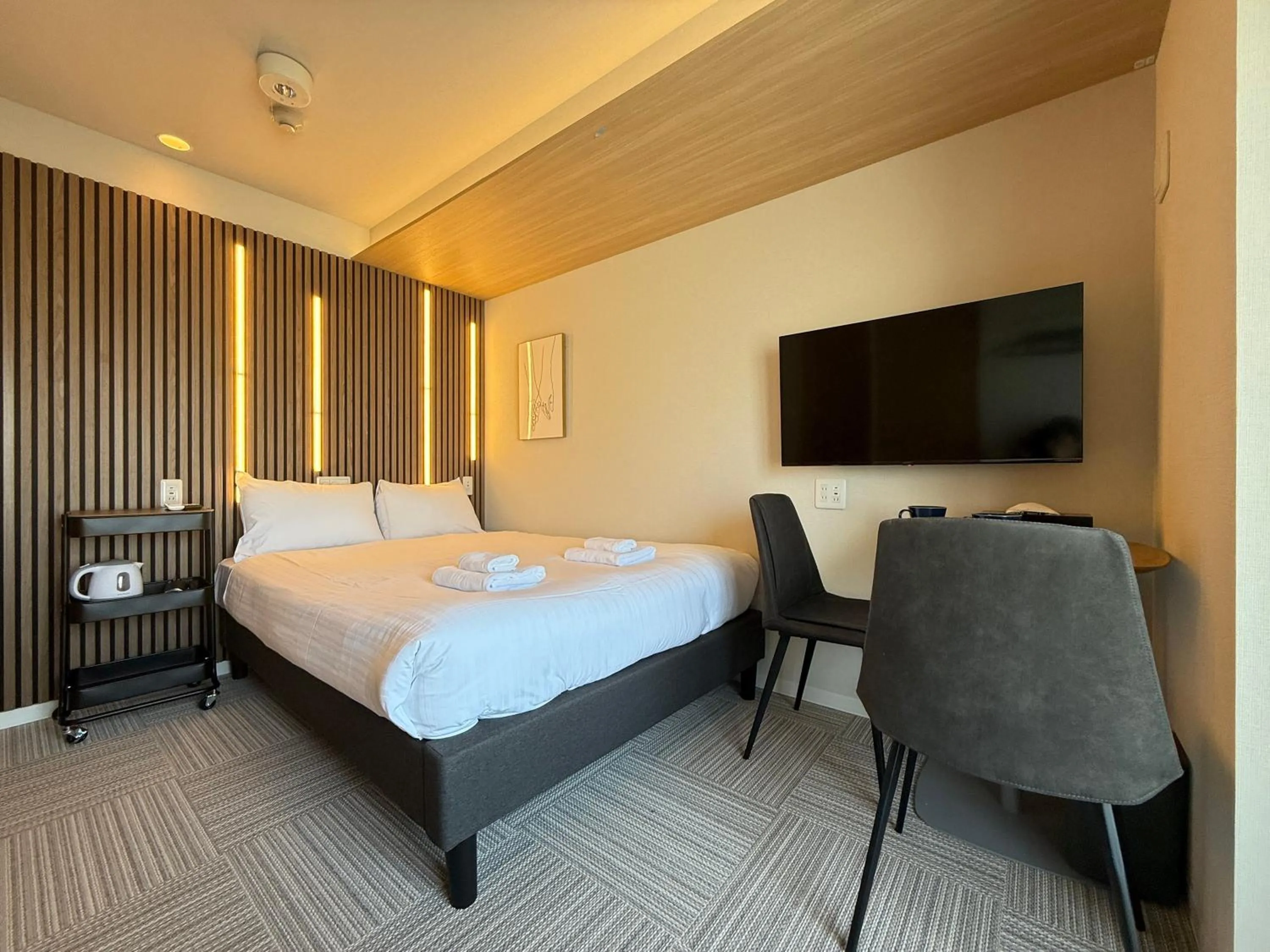 Bed in Osaka Ebisu Hotel