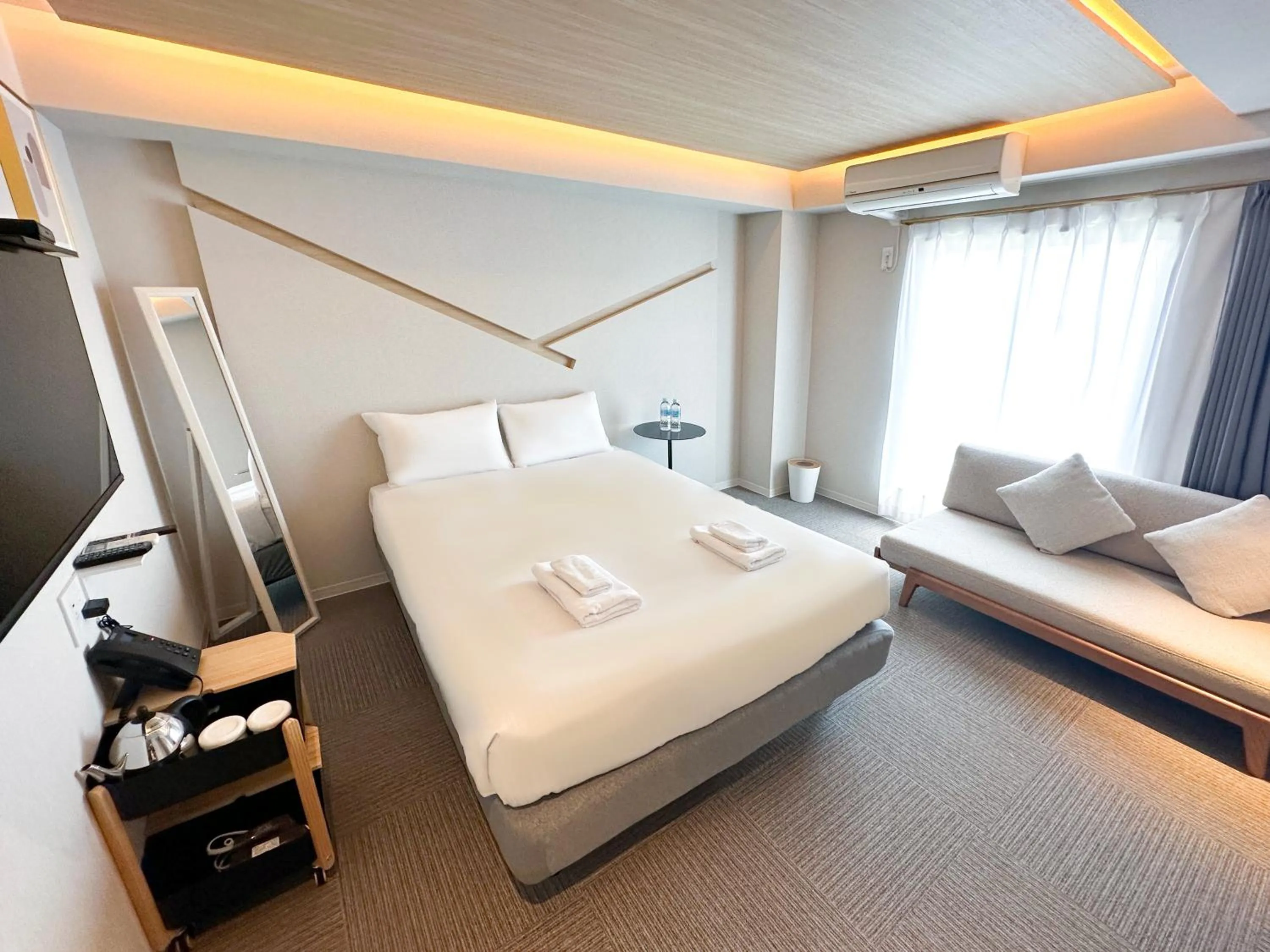 Bed in Osaka Ebisu Hotel