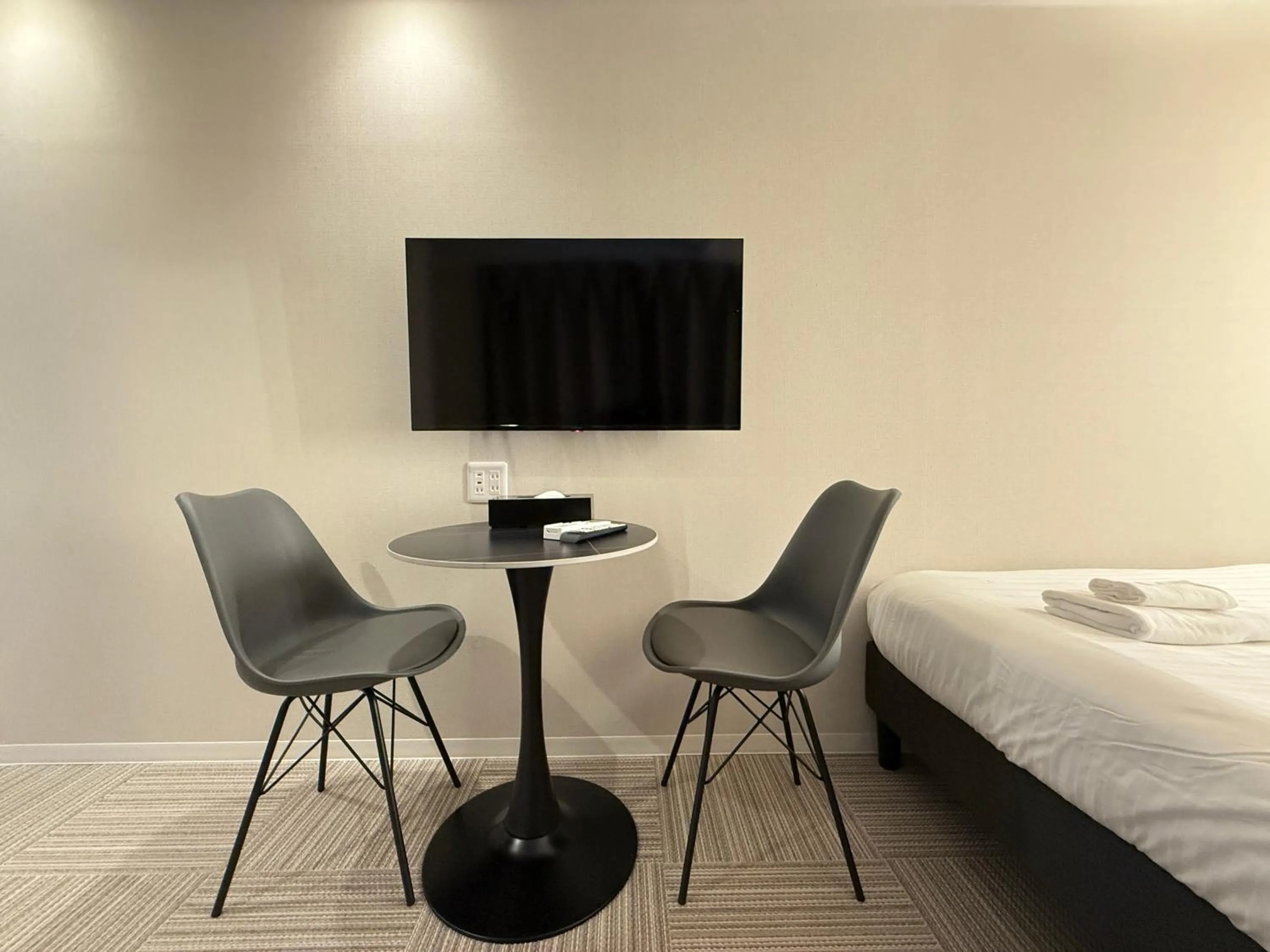 Bed in Osaka Ebisu Hotel