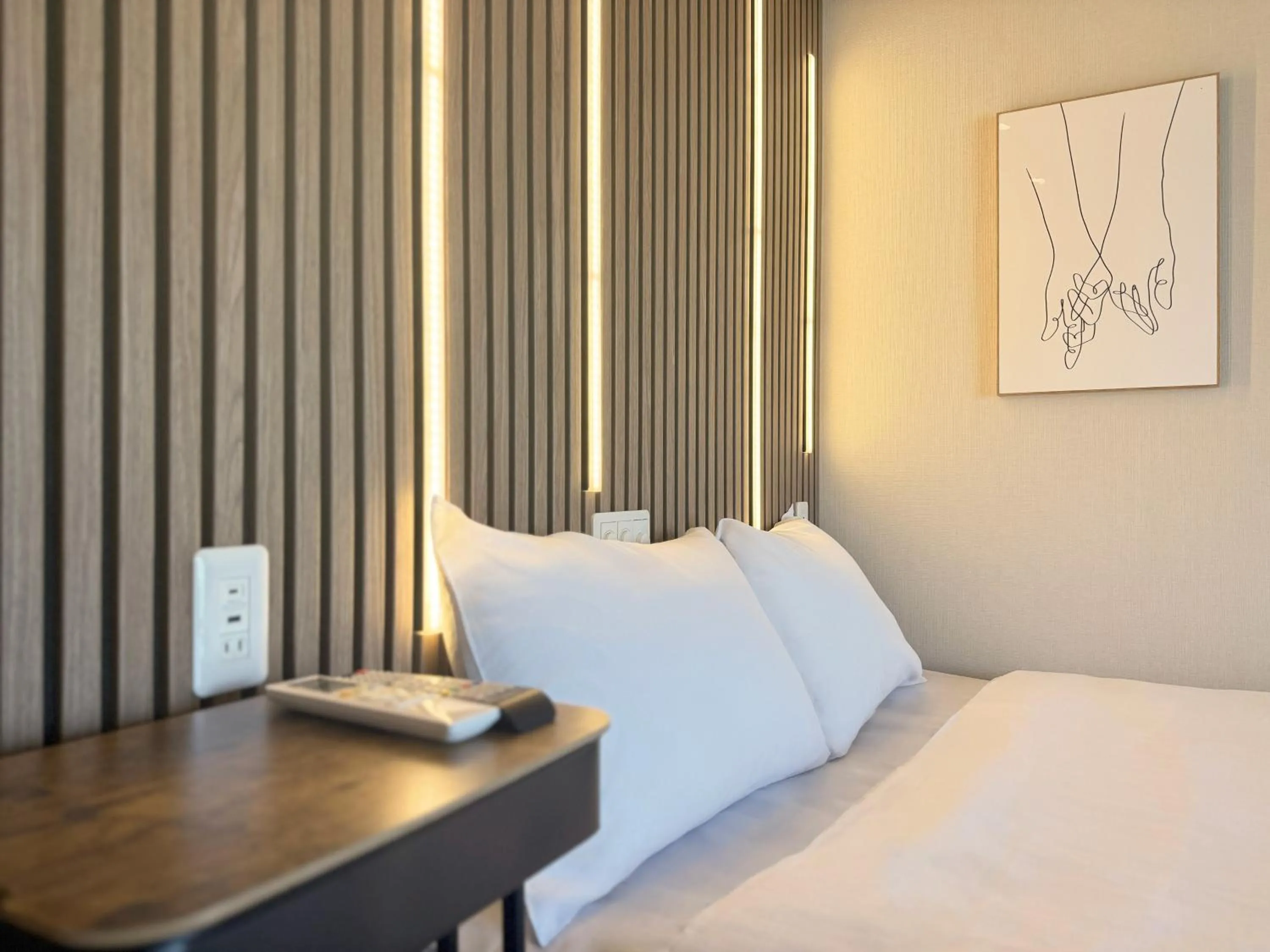 Bed in Osaka Ebisu Hotel