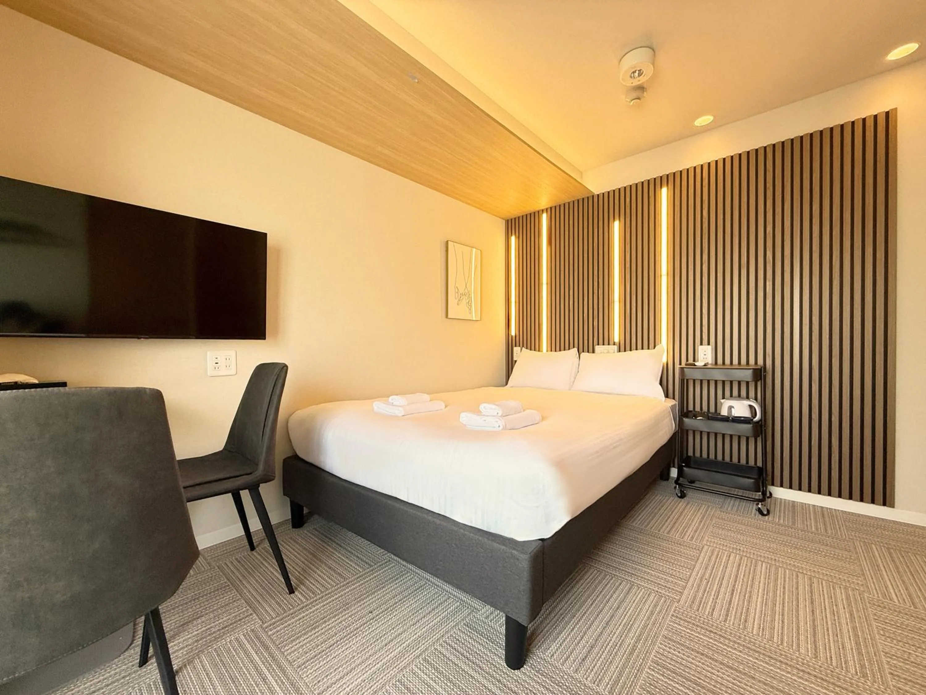 Bed in Osaka Ebisu Hotel