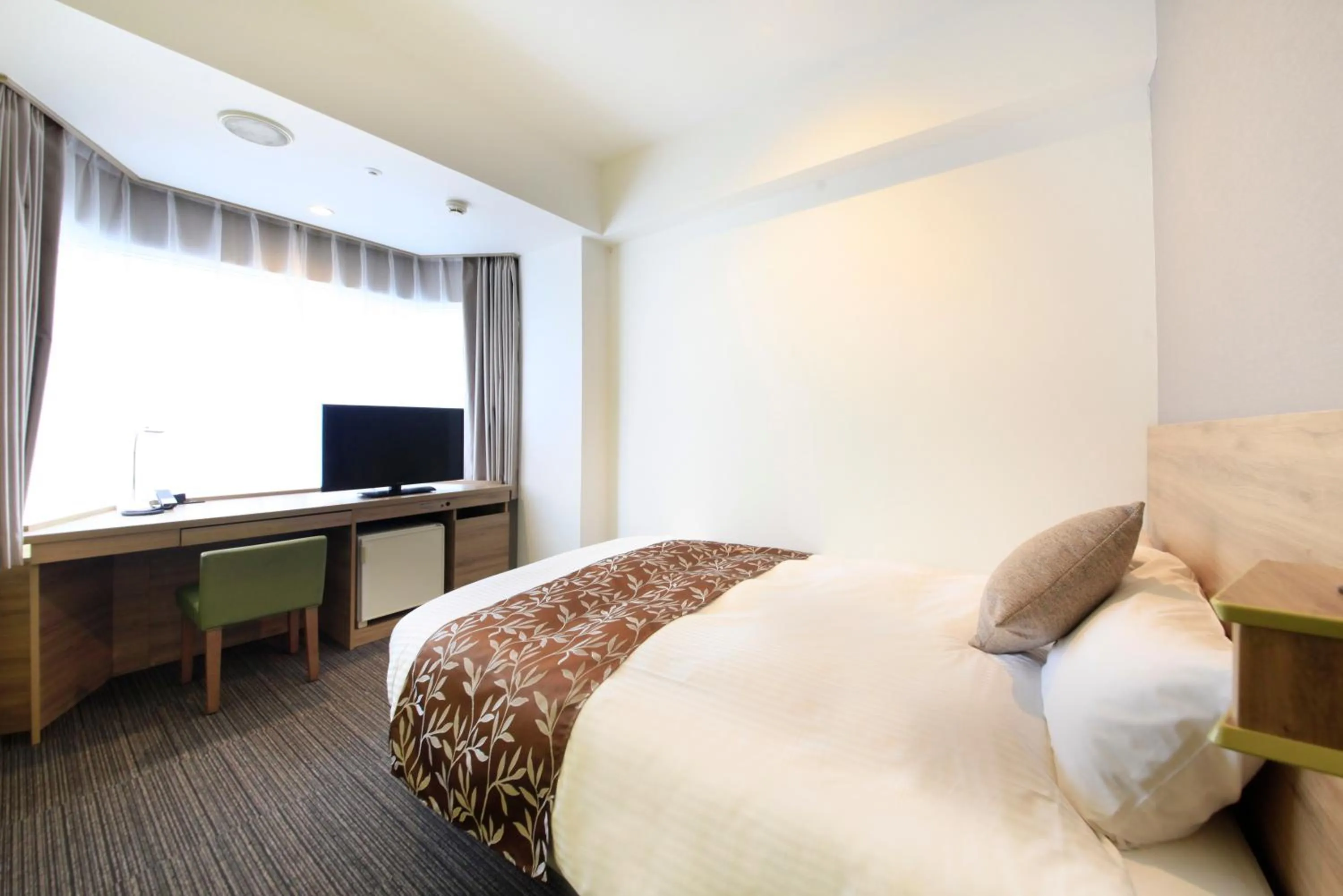 Photo of the whole room, Bed in Hotel Sunshine Utsunomiya
