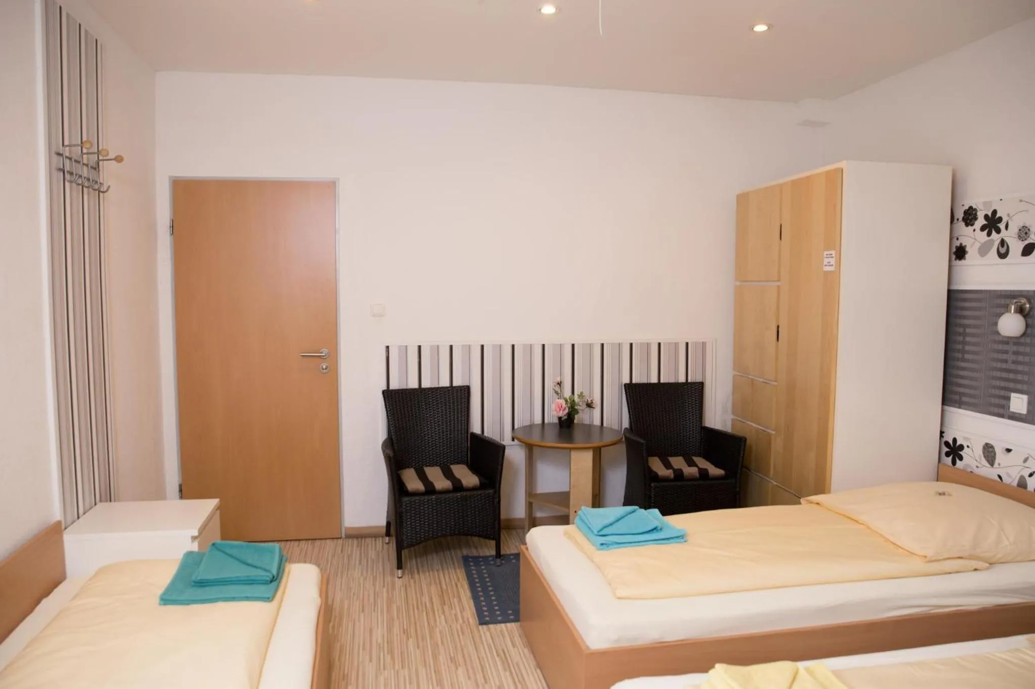 Bed in Pension Central Nuernberg-Fuerth