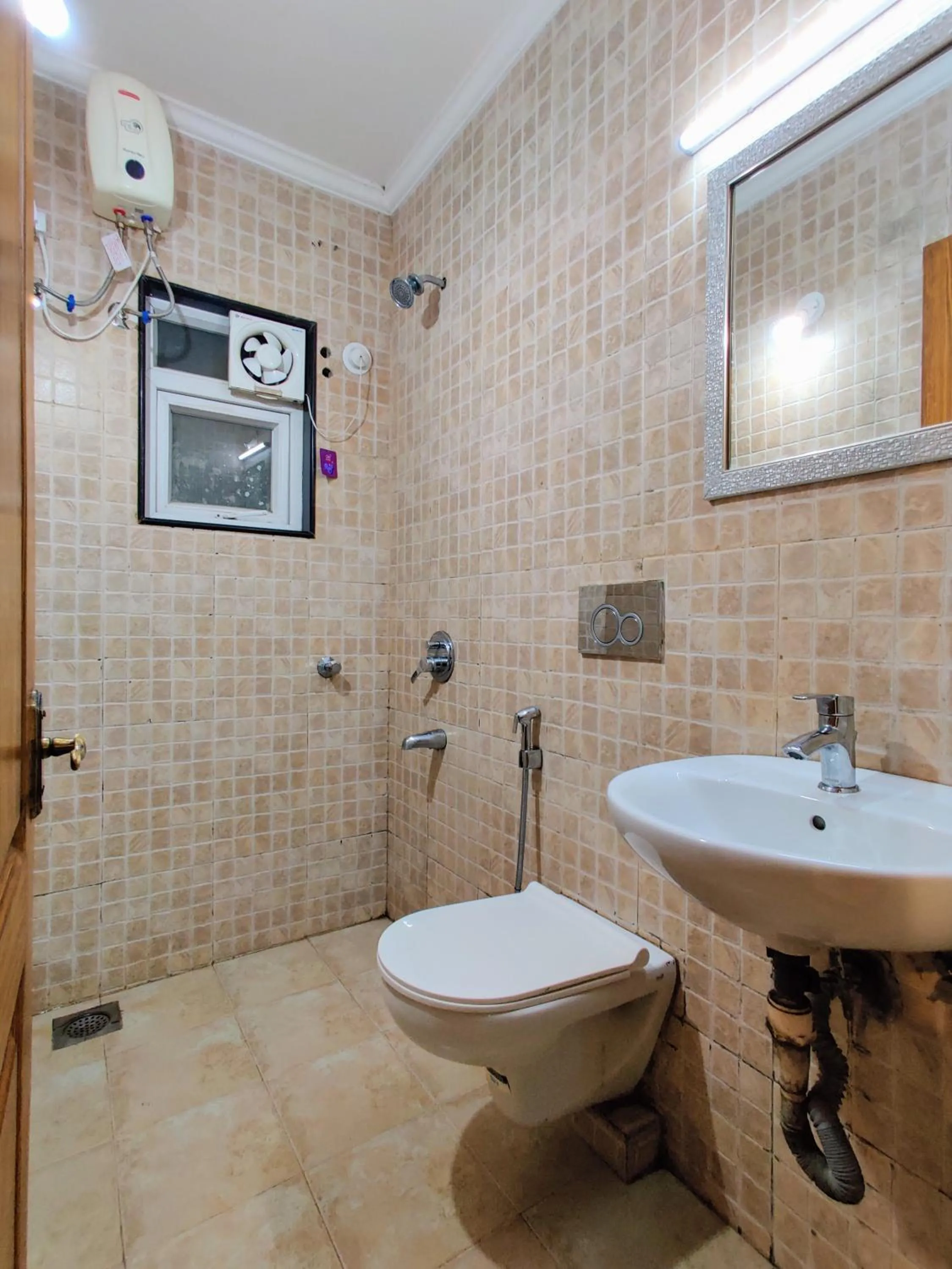 Bathroom in Ivy Retreat Apartments, Baga, Goa