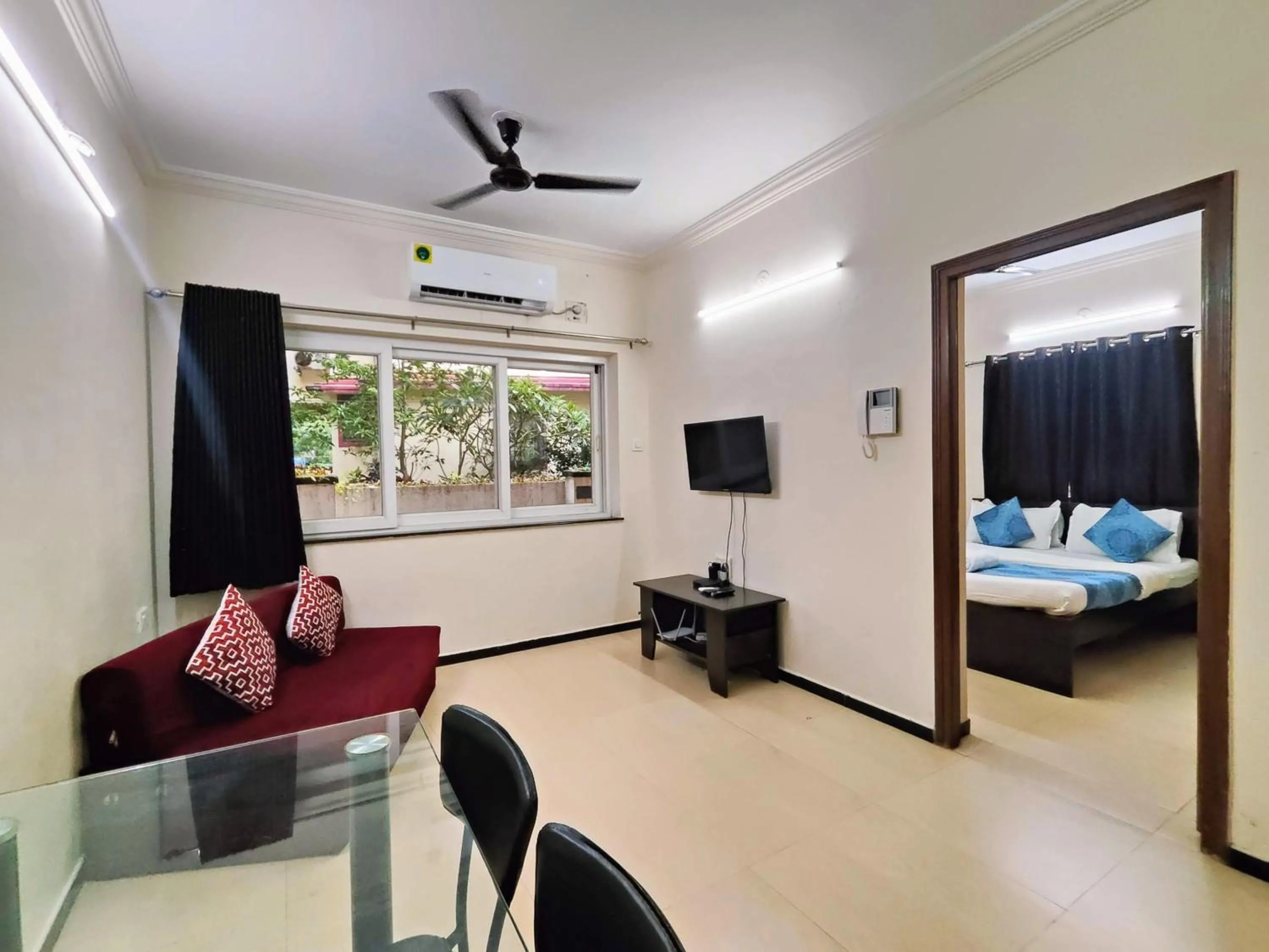 Seating area, Bed in Ivy Retreat Apartments, Baga, Goa