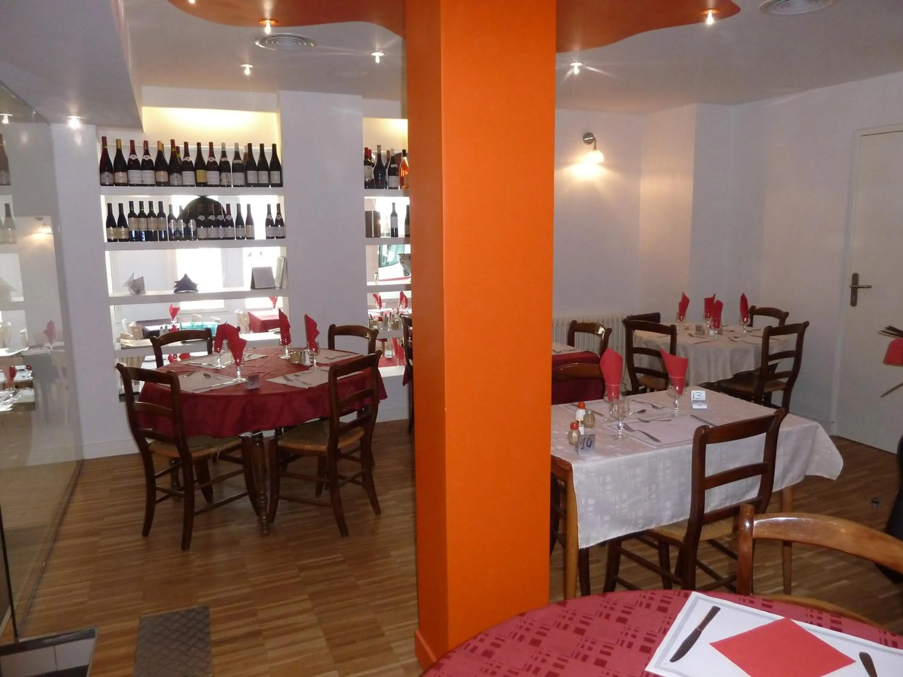 Restaurant/places to eat in Hotel Restaurant Les Oceanides