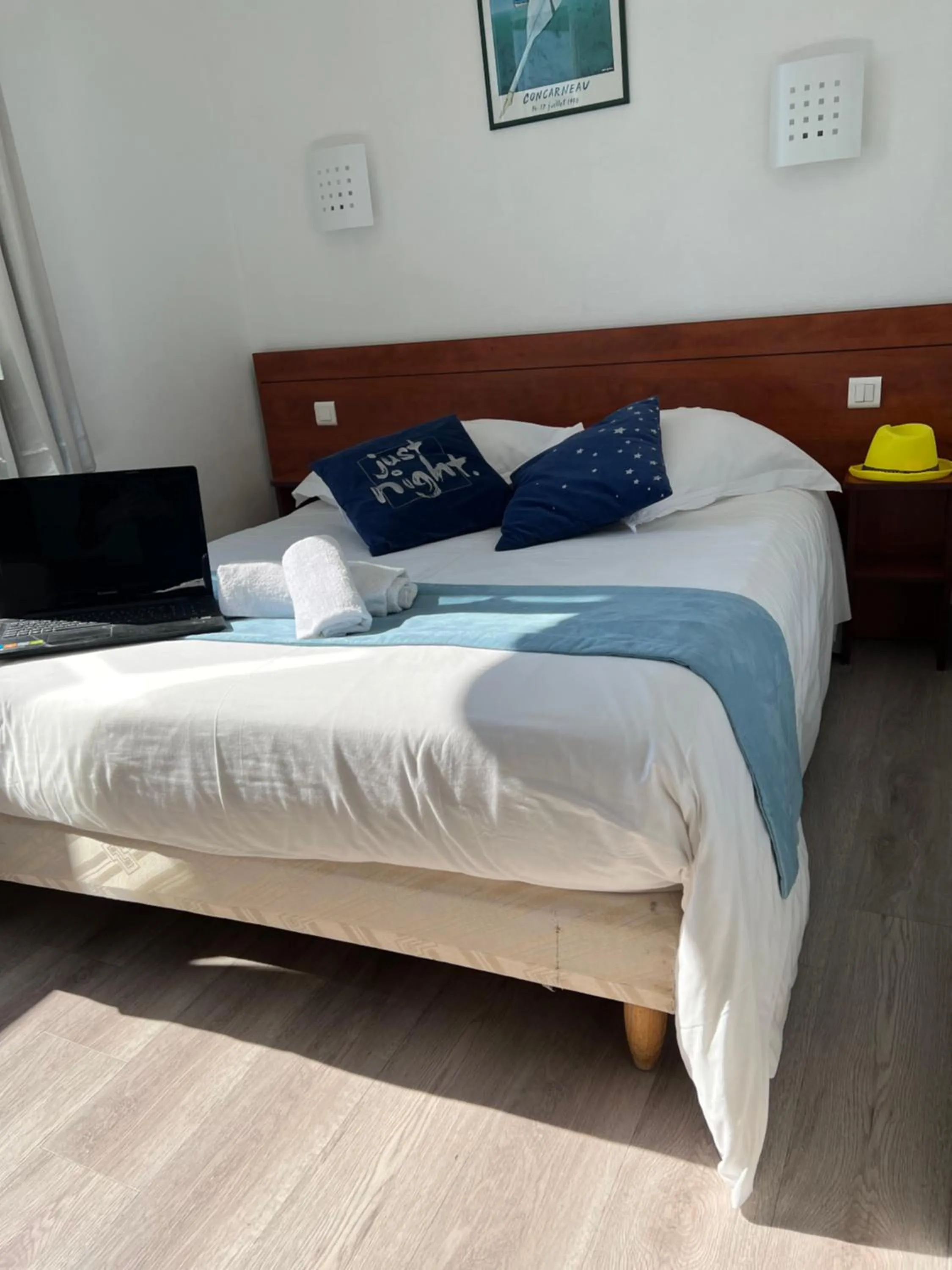 Bed in Hotel Restaurant Les Oceanides