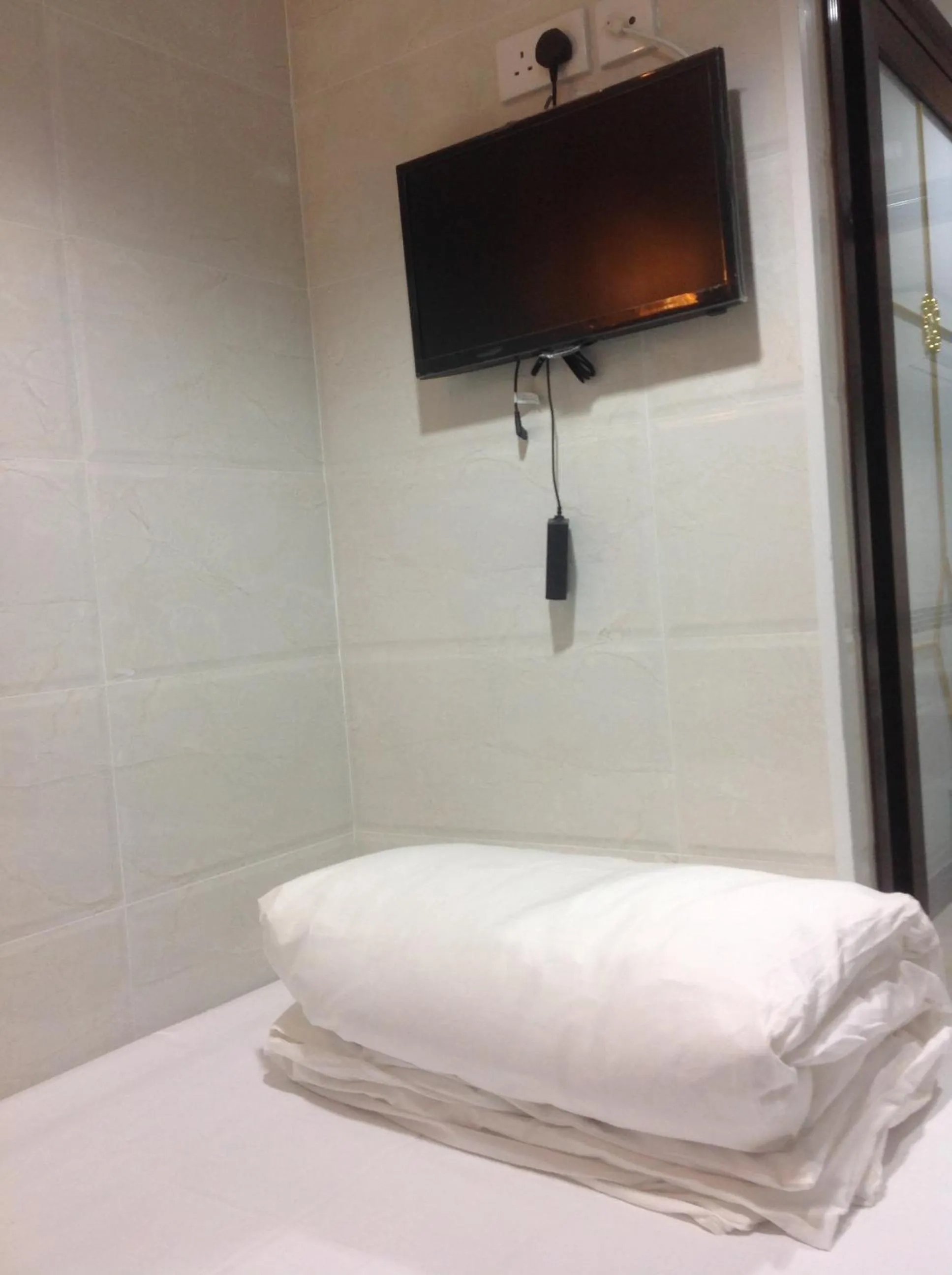 Bed in Manhattan Guesthouse