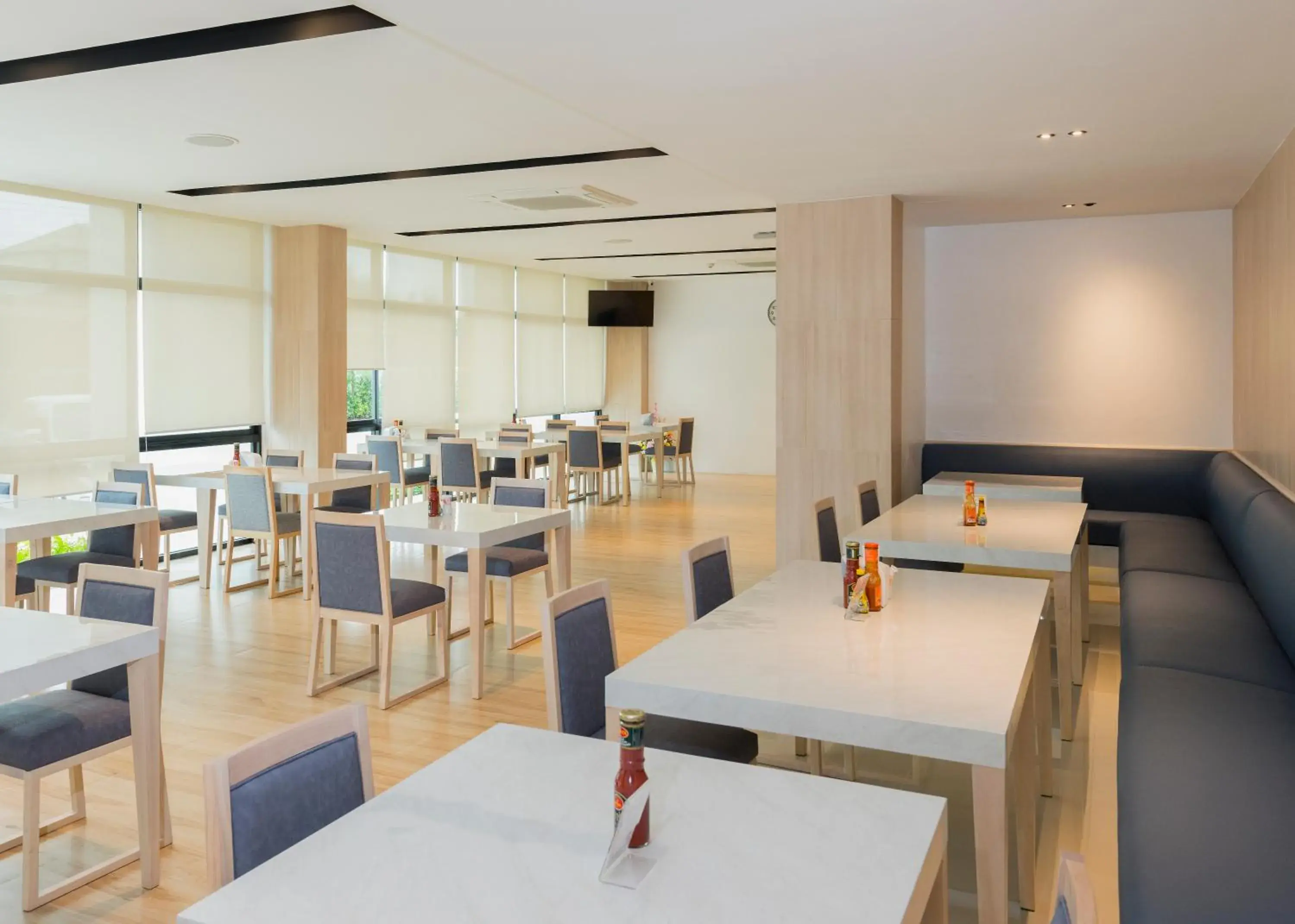 Restaurant/places to eat in Trat City Hotel Restaurant/places to eat in Trat City Hotel