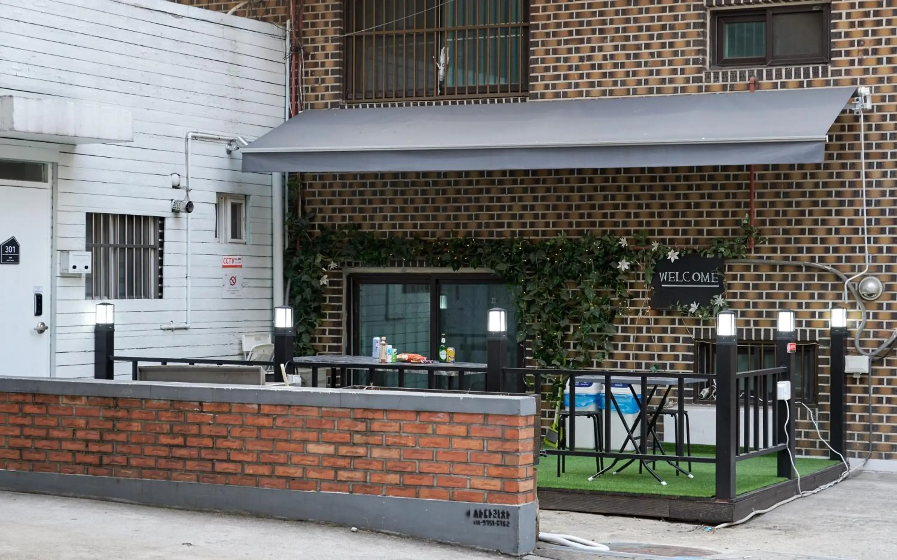 Property building in Jun Guesthouse Property building in Jun Guesthouse