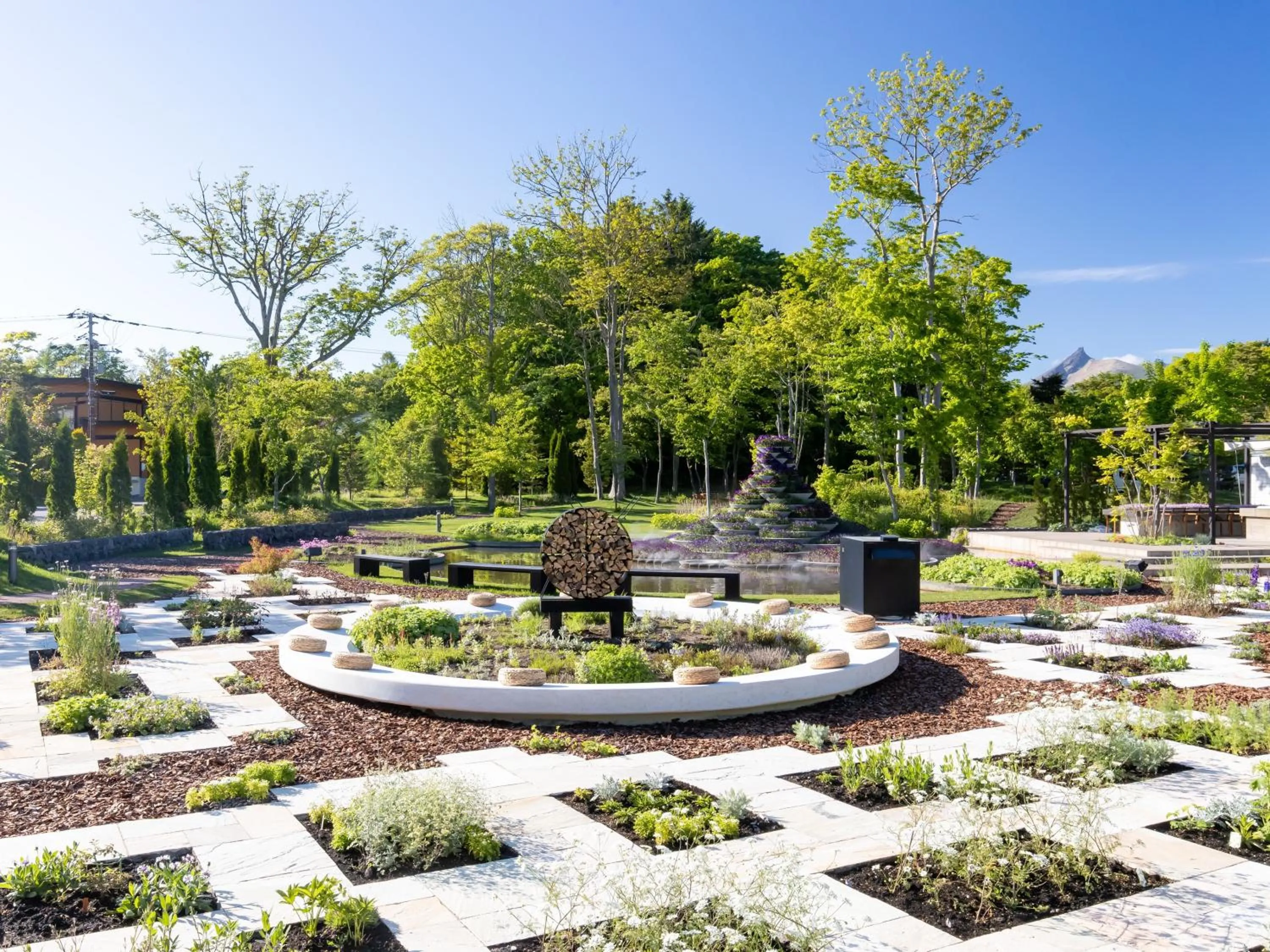 Garden view in Hakodate Onuma Tsuruga Resort EPUY- 30km from Hakodate Station