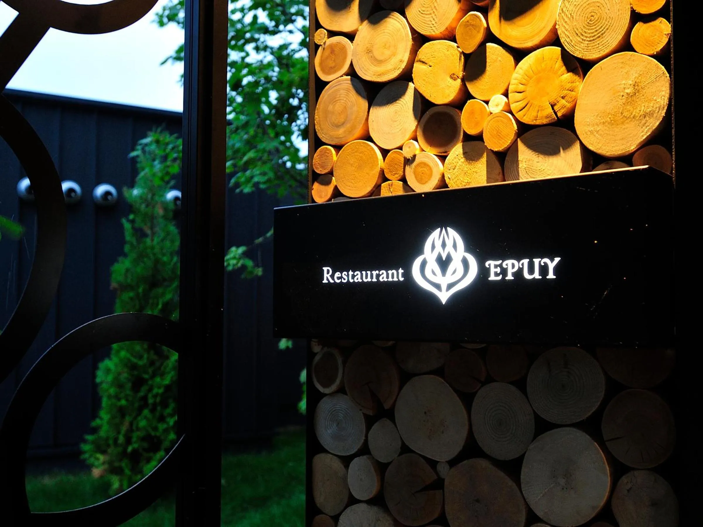 Restaurant/places to eat in Hakodate Onuma Tsuruga Resort EPUY- 30km from Hakodate Station