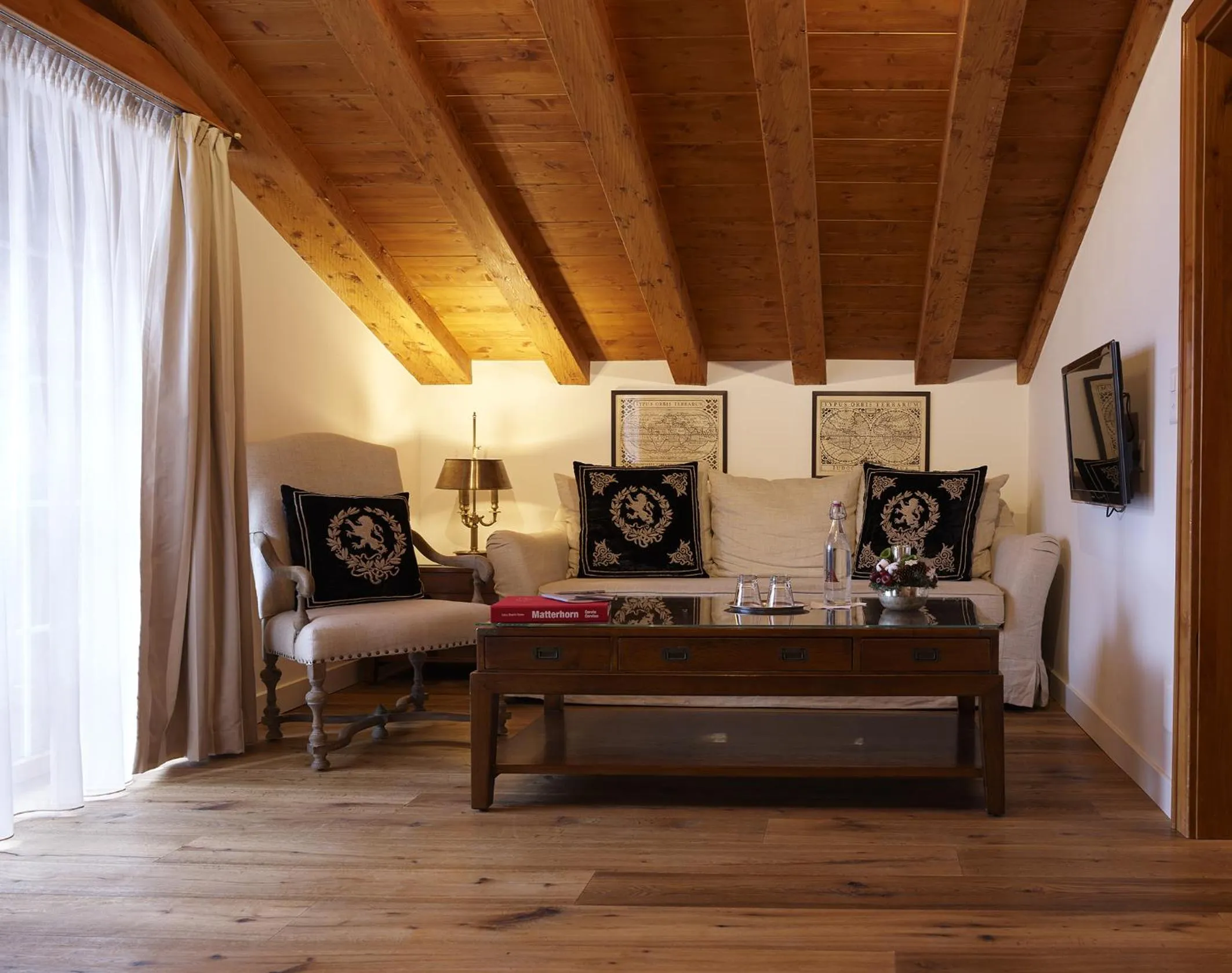 Living room, Seating Area in SchlossHotel Zermatt Active & CBD Spa Hotel