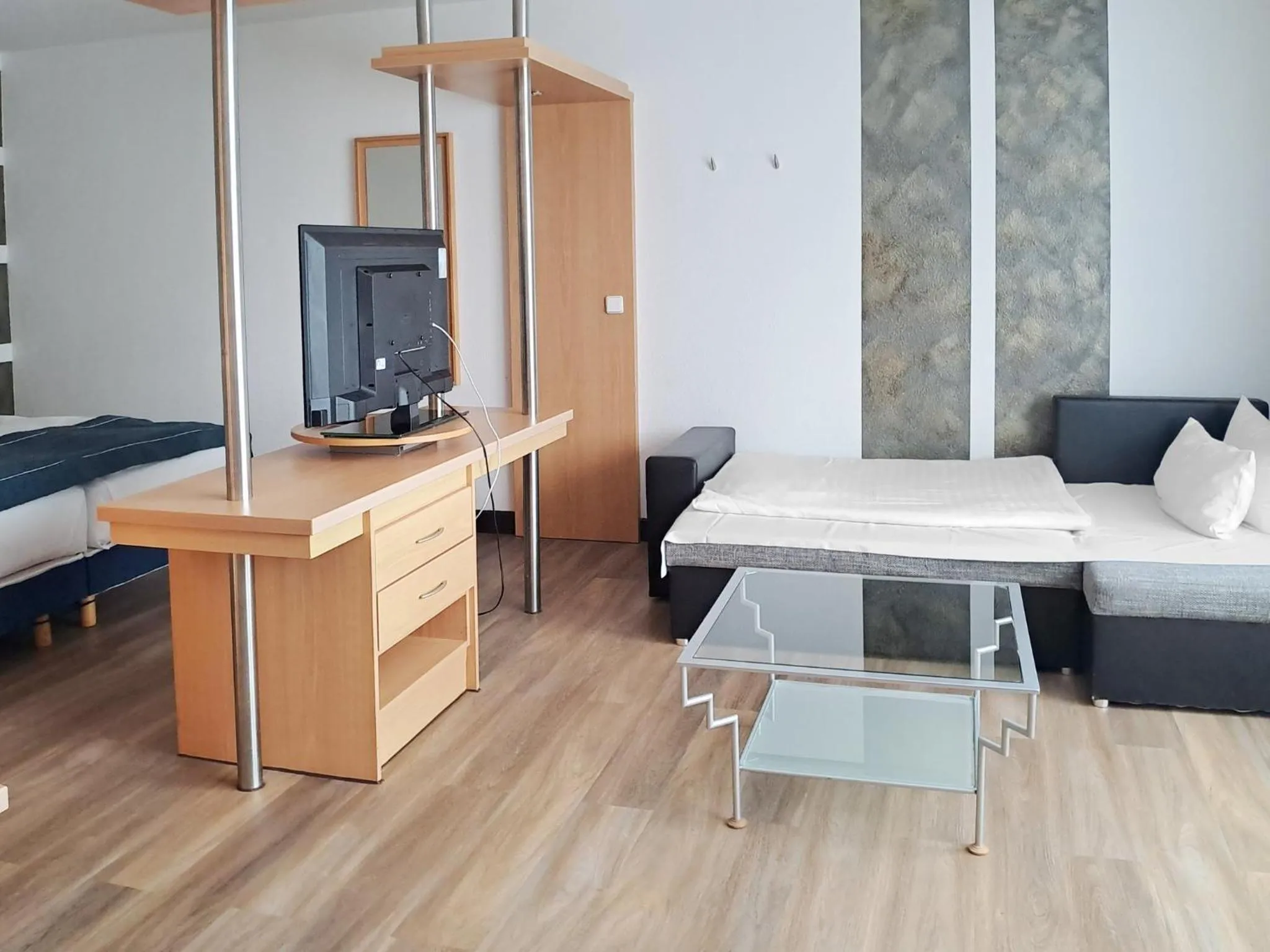 Photo of the whole room in Garner Hotel Cottbus Süd by IHG