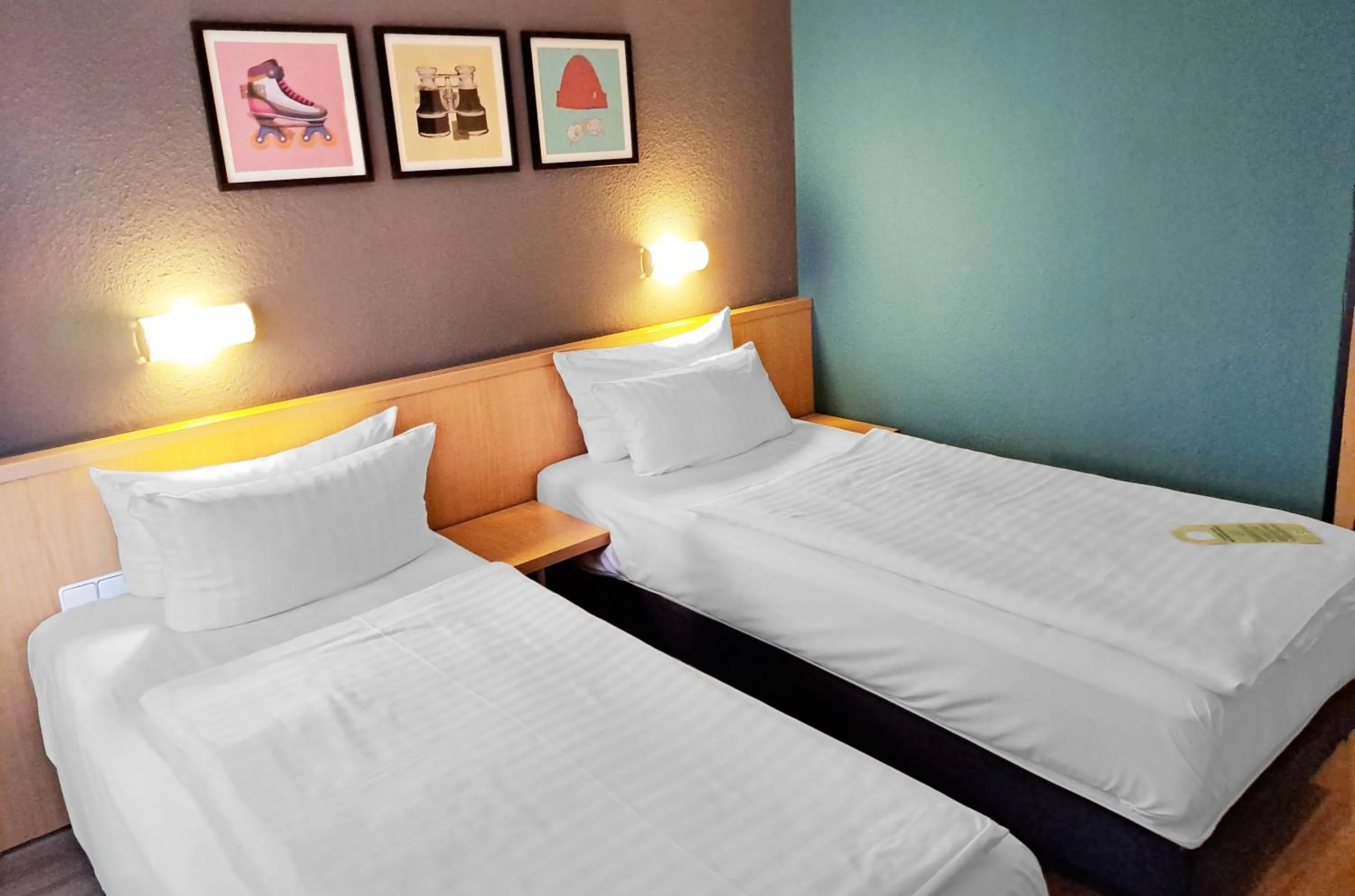 Bed in Garner Hotel Cottbus Süd by IHG