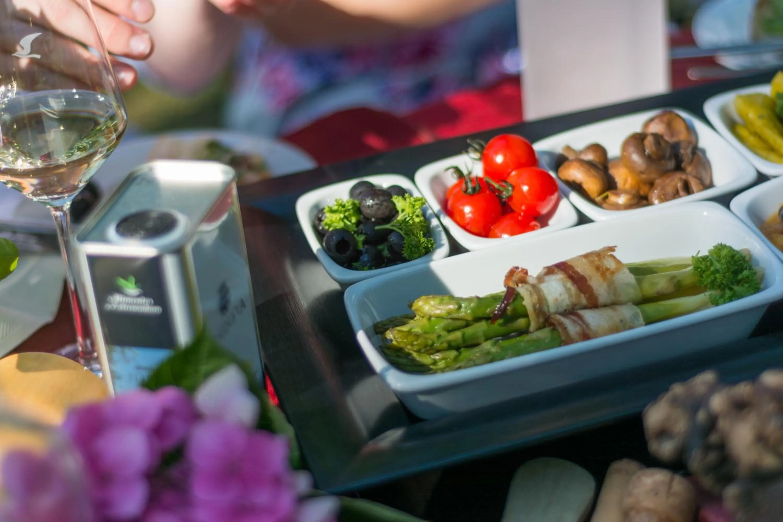 Restaurant/places to eat in Park-Hotel Hübner