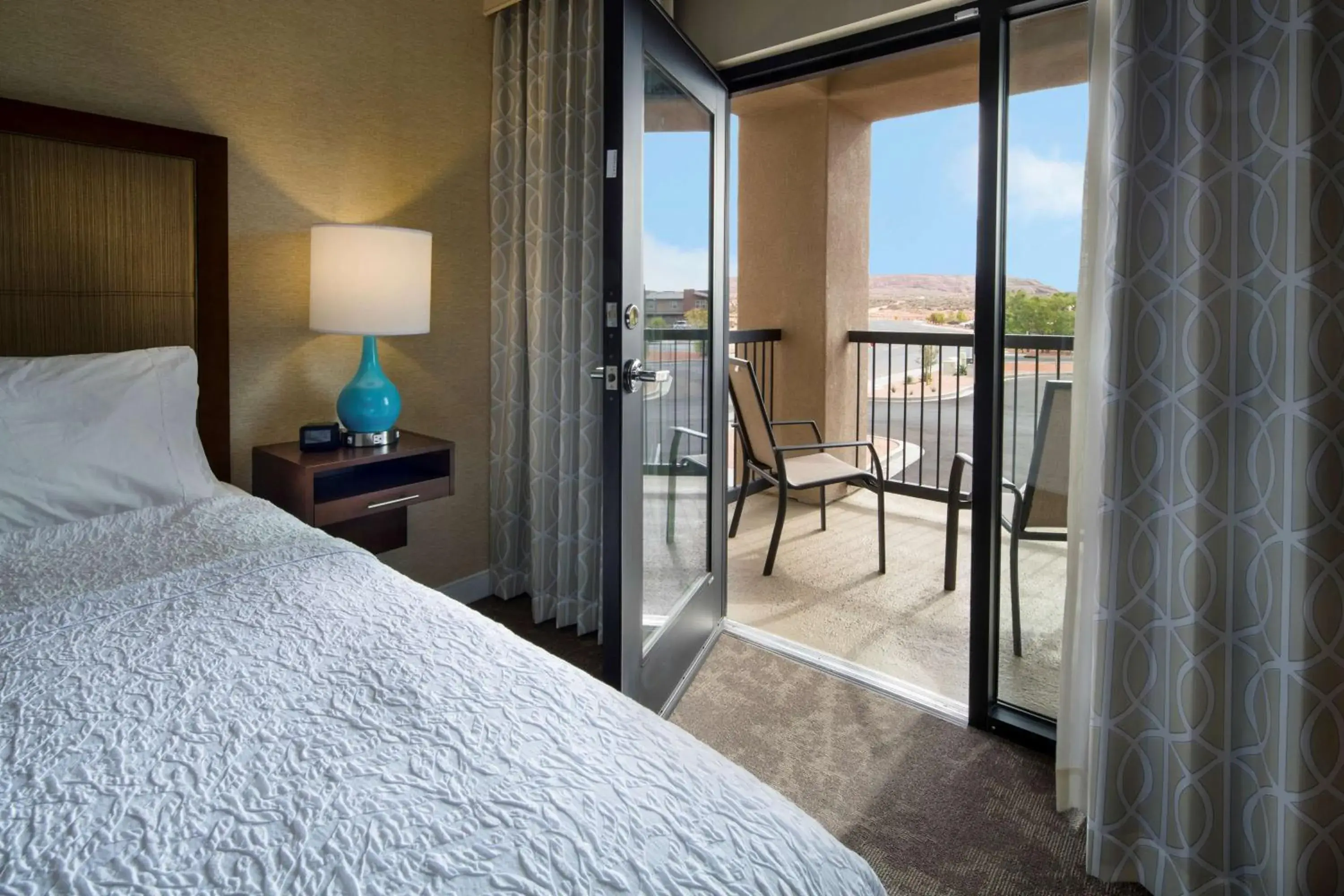 Bed in Hampton Inn & Suites Page - Lake Powell Bed in Hampton Inn & Suites Page - Lake Powell