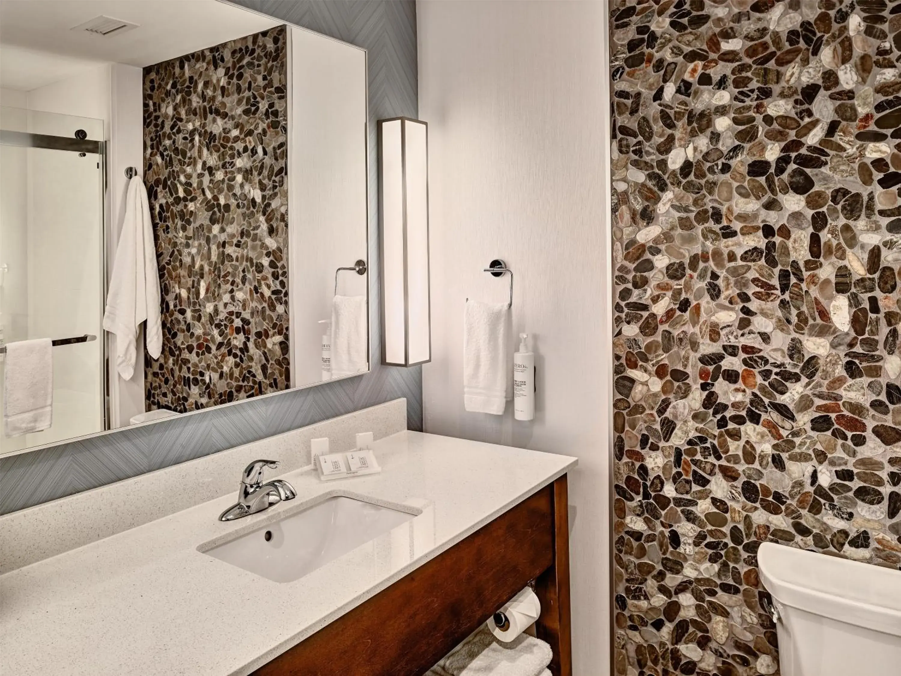 Bathroom in Hilton Garden Inn Pigeon Forge Bathroom in Hilton Garden Inn Pigeon Forge