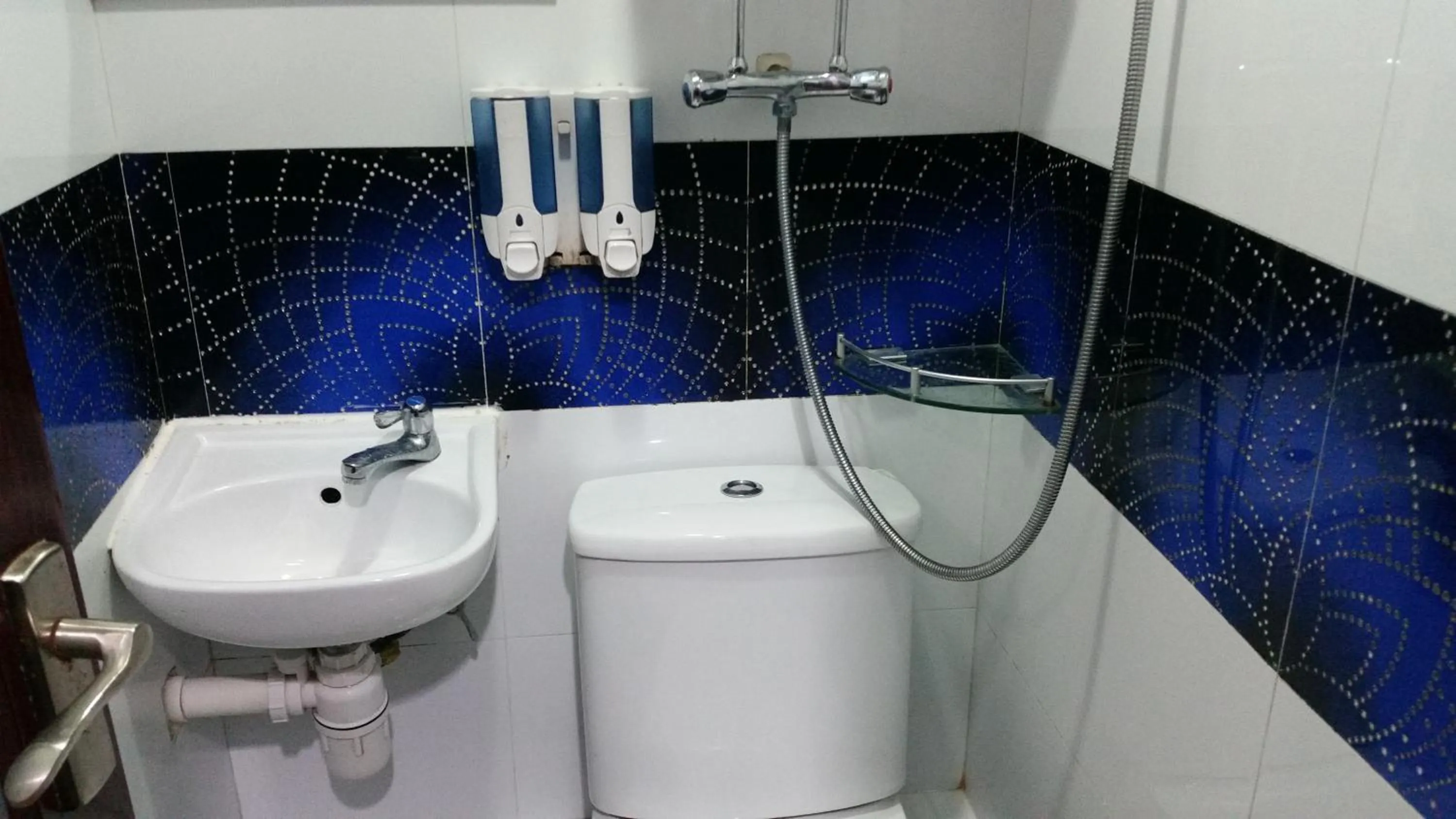 Bathroom in Castle Inn