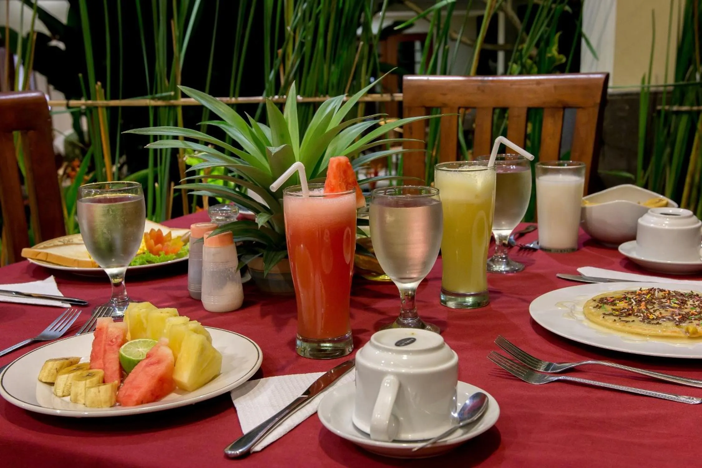 Breakfast in Sisin Ubud View
