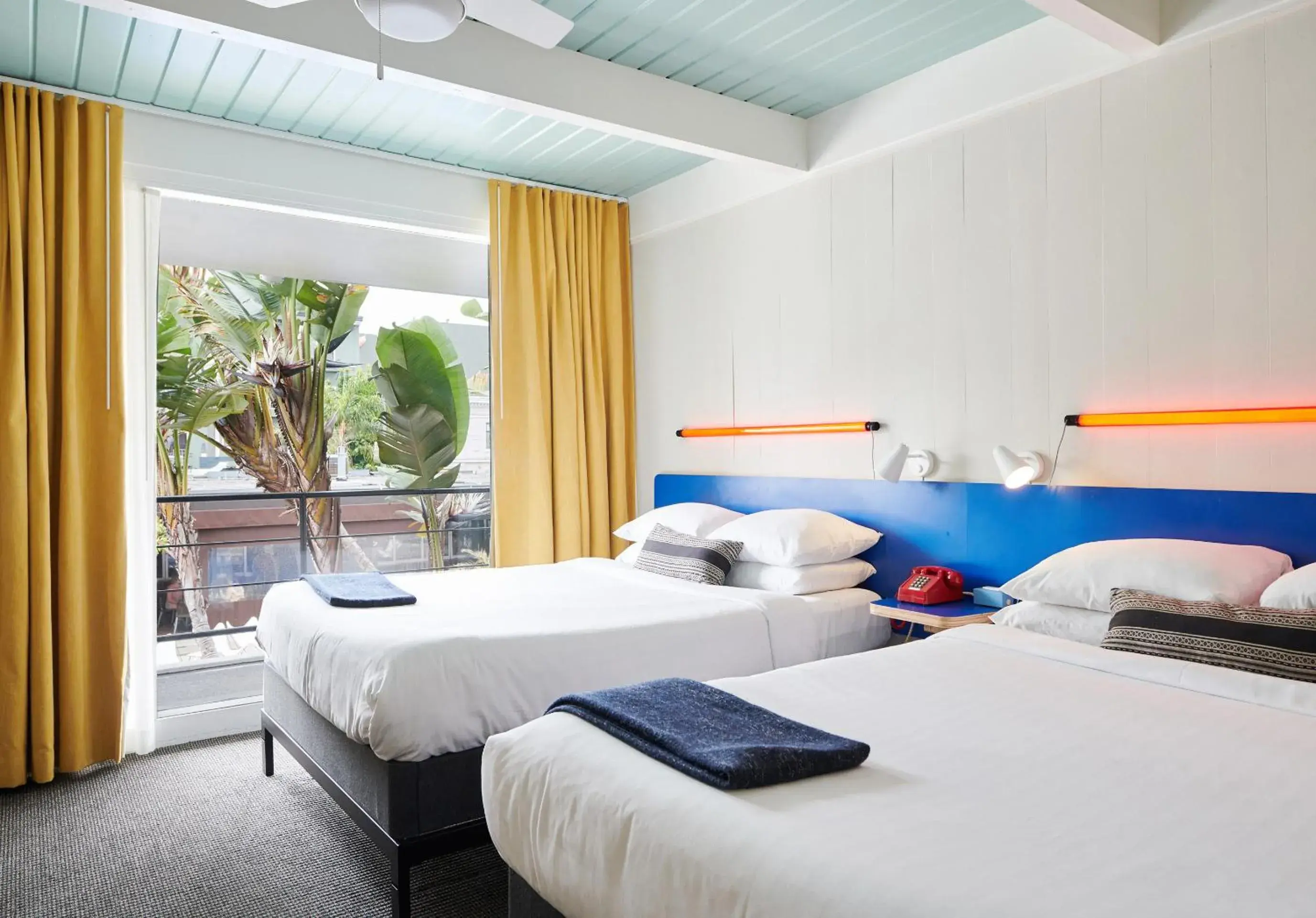 Bed in Phoenix Hotel Bed in Phoenix Hotel