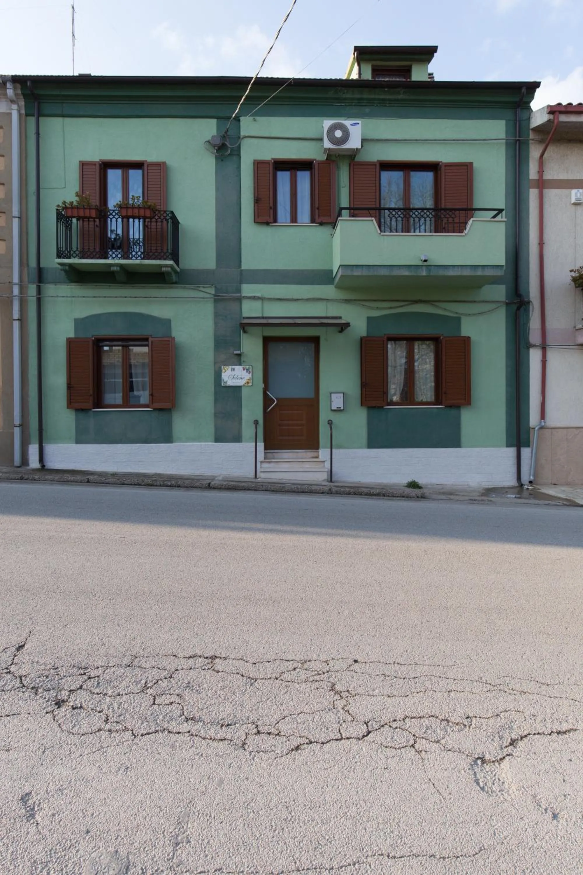 Facade/entrance in Selene BeB