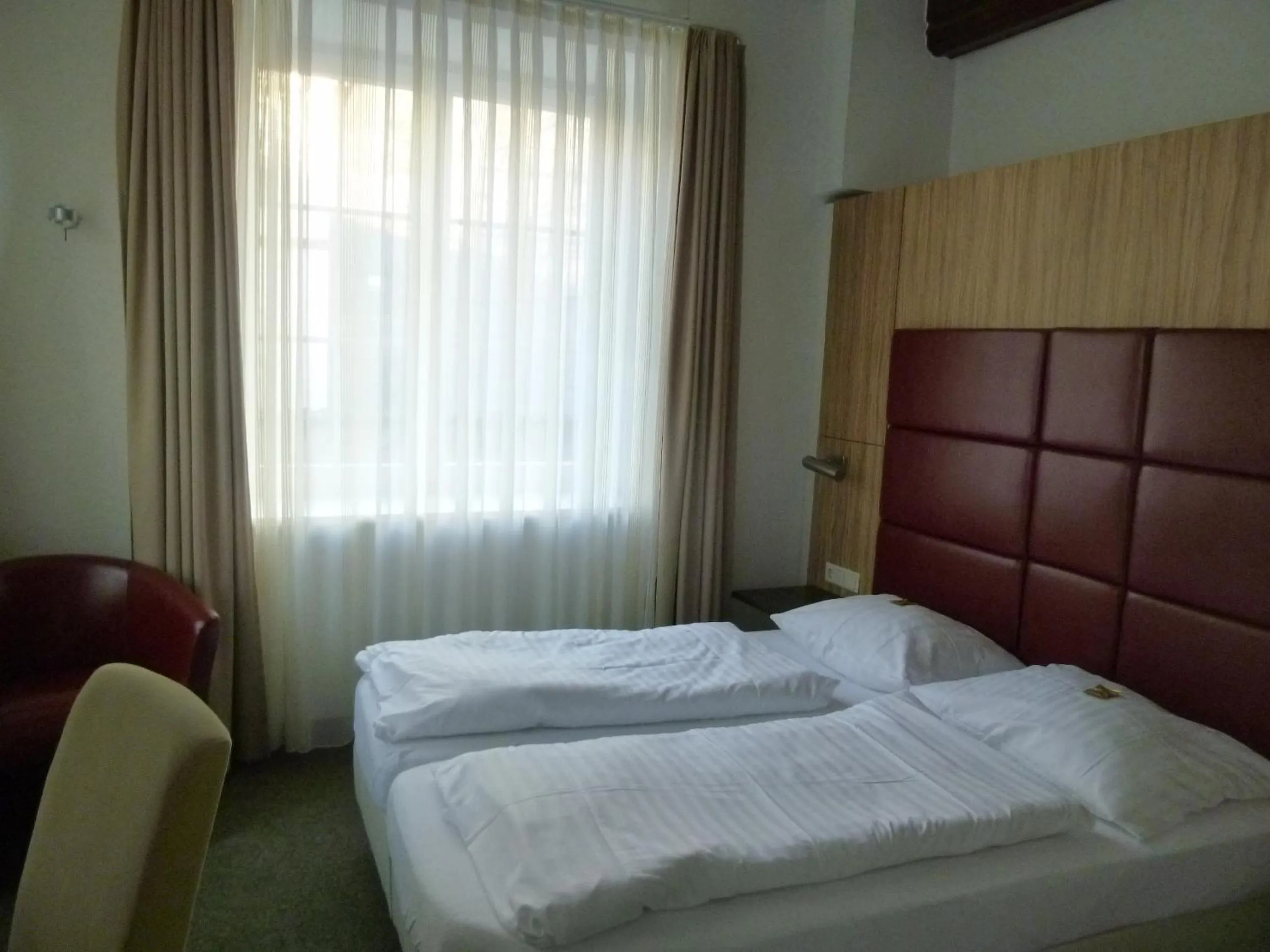 Bedroom, Bed in Hotel & Gasthaus Backmulde