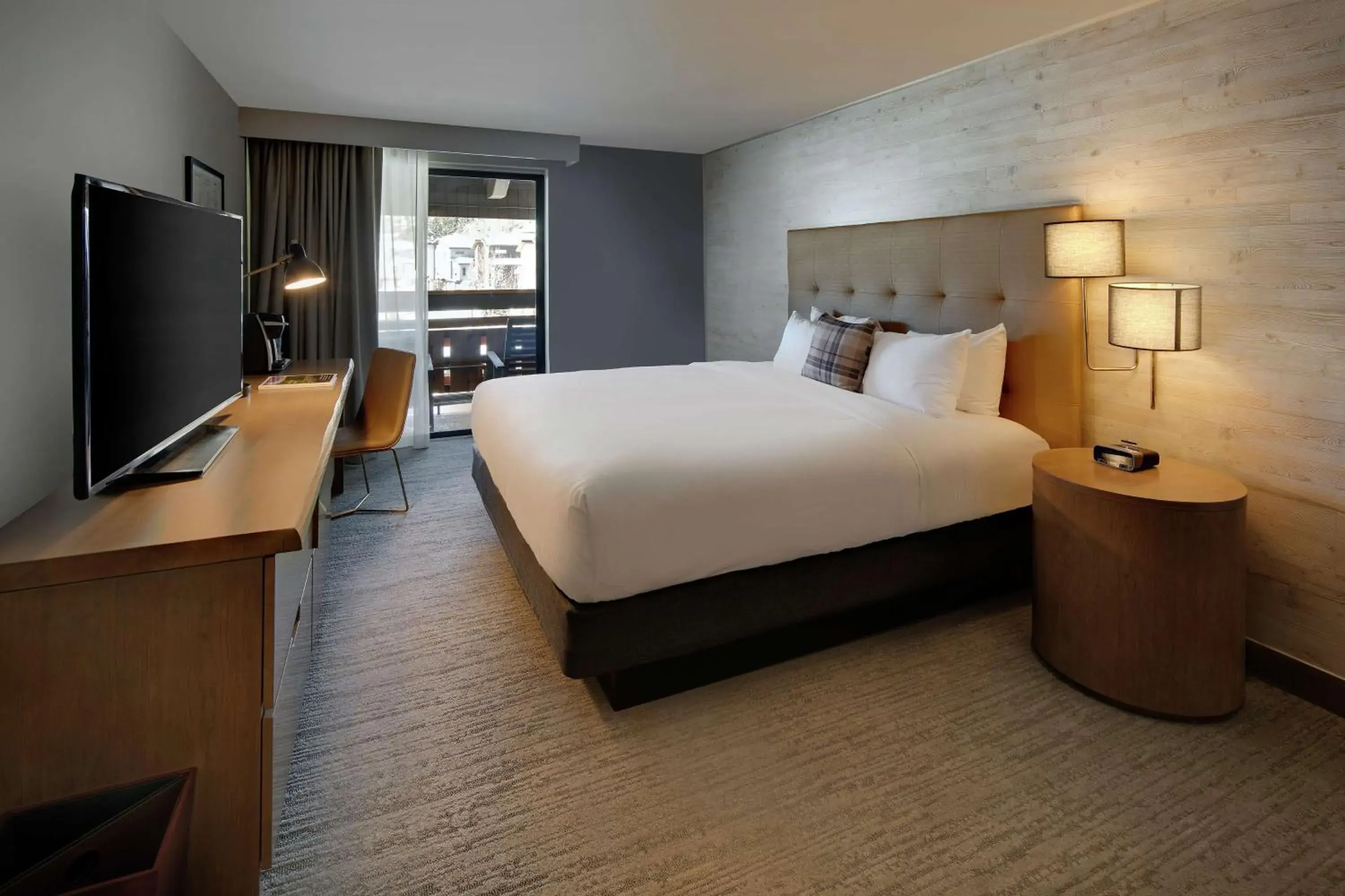 Bedroom, Bed in Highline Vail - a DoubleTree by Hilton Bedroom, Bed in Highline Vail - a DoubleTree by Hilton